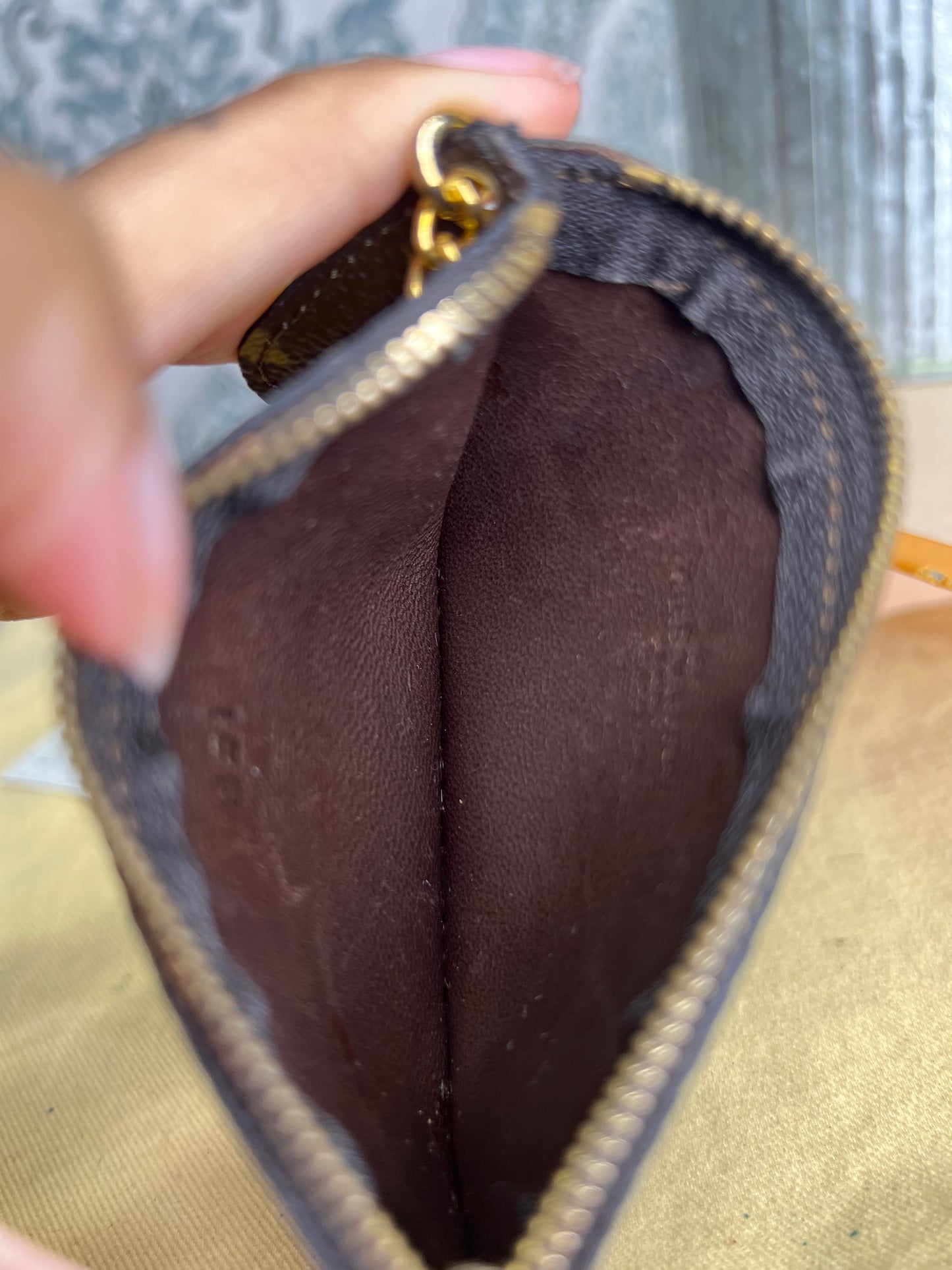 Louis Vuitton Monogram Vintage Key Cles