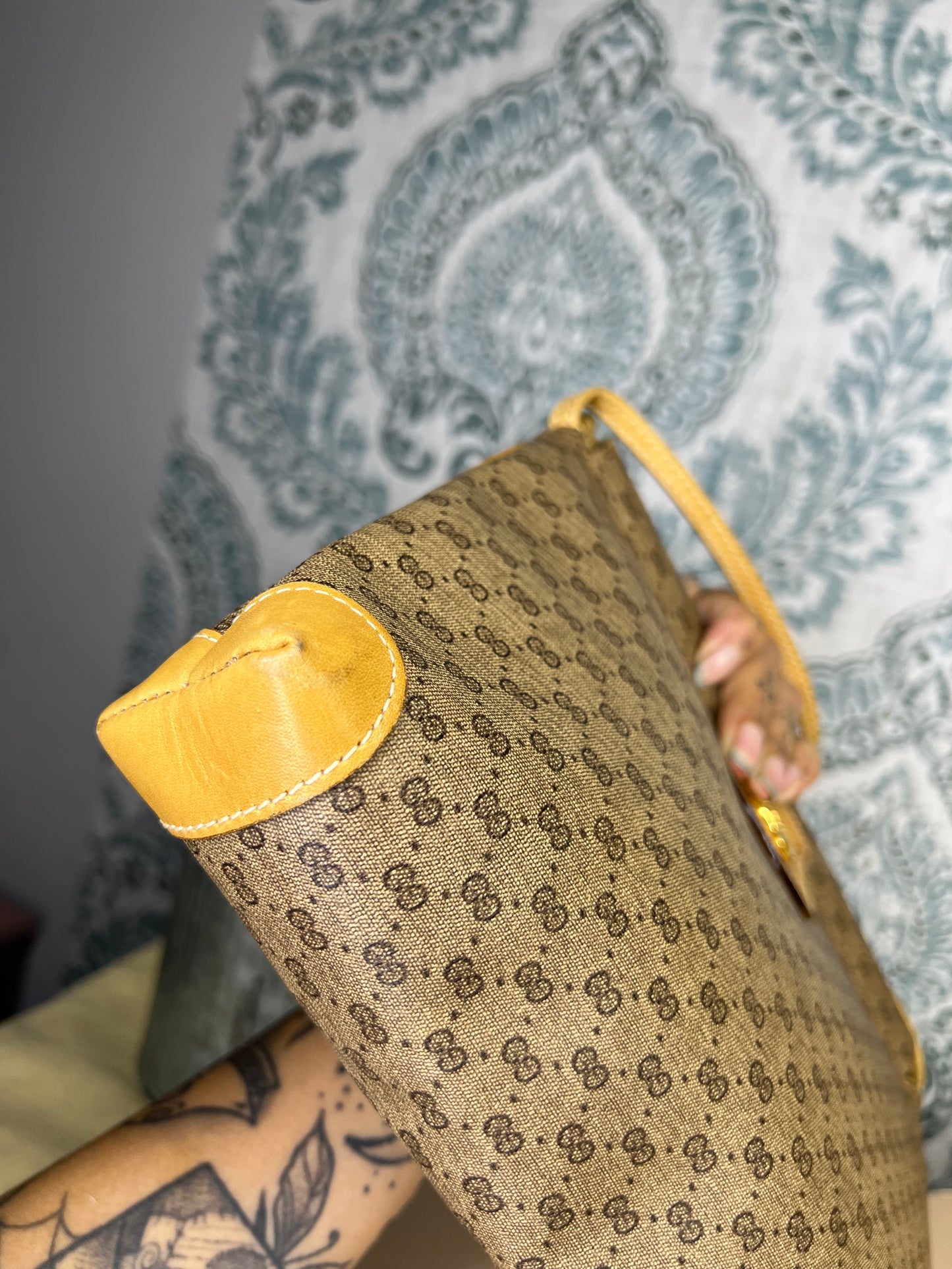 Micro Gucci Tan Vintage Crossbody