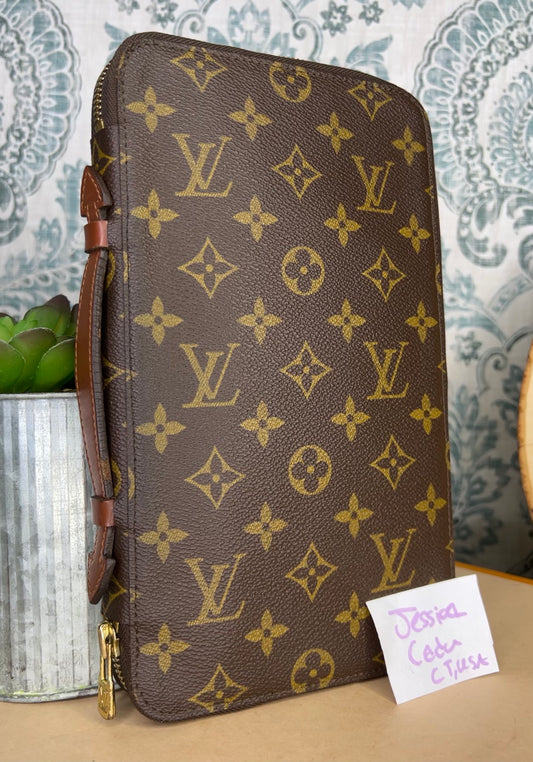 Louis Vuitton Escapade Travel Organizer