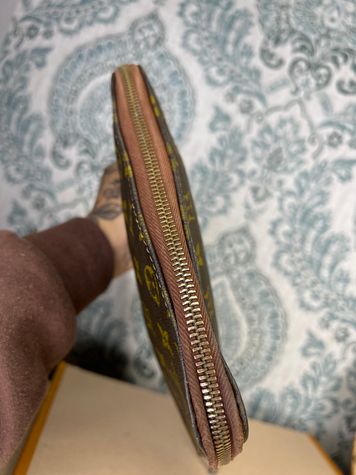 Louis Vuitton Poche Documents PM