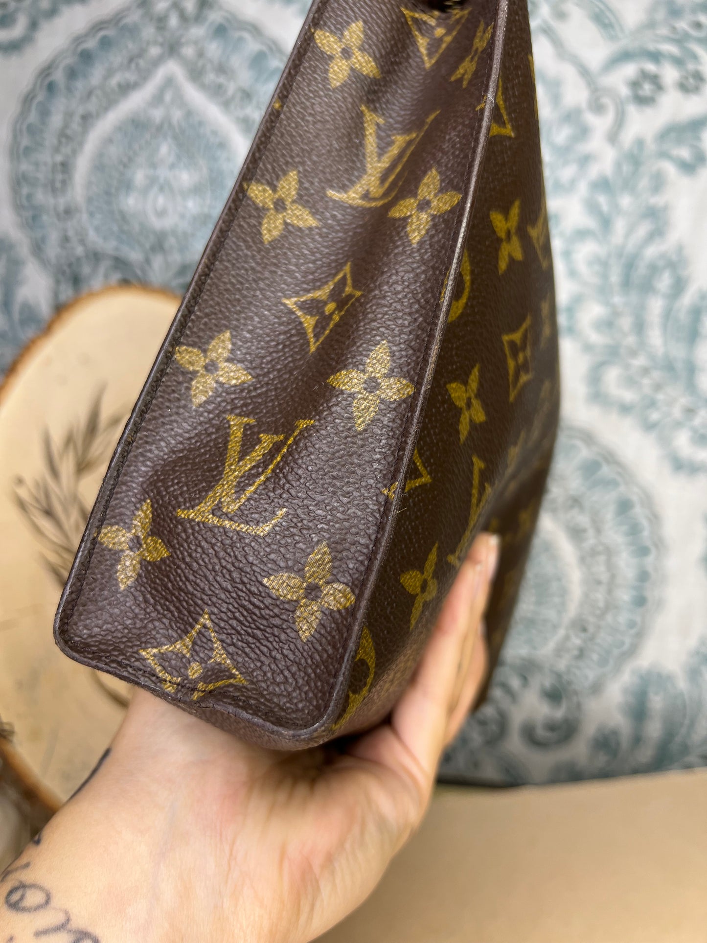 Monogram Toiletry 26