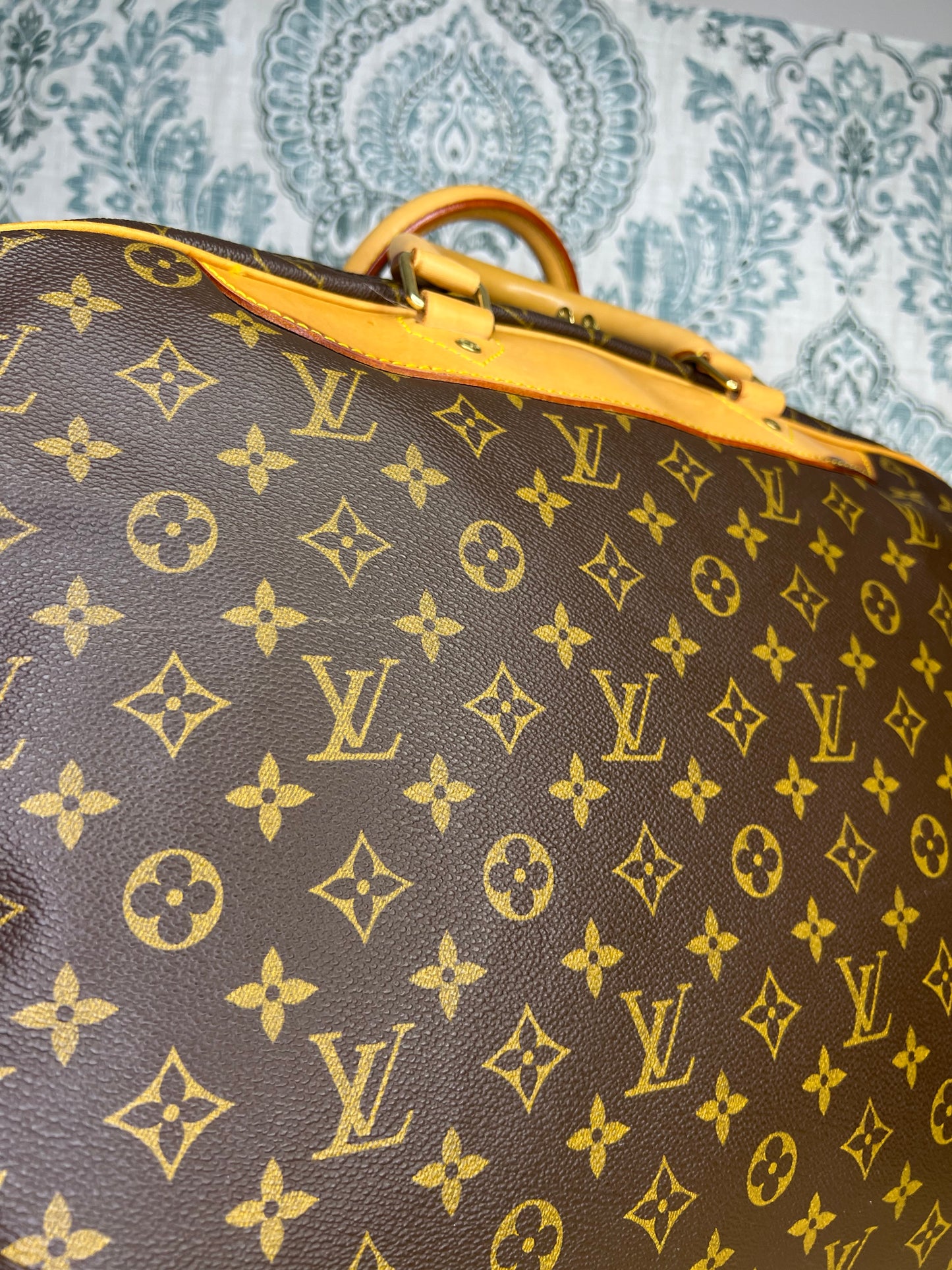 Louis Vuitton Alize 24
