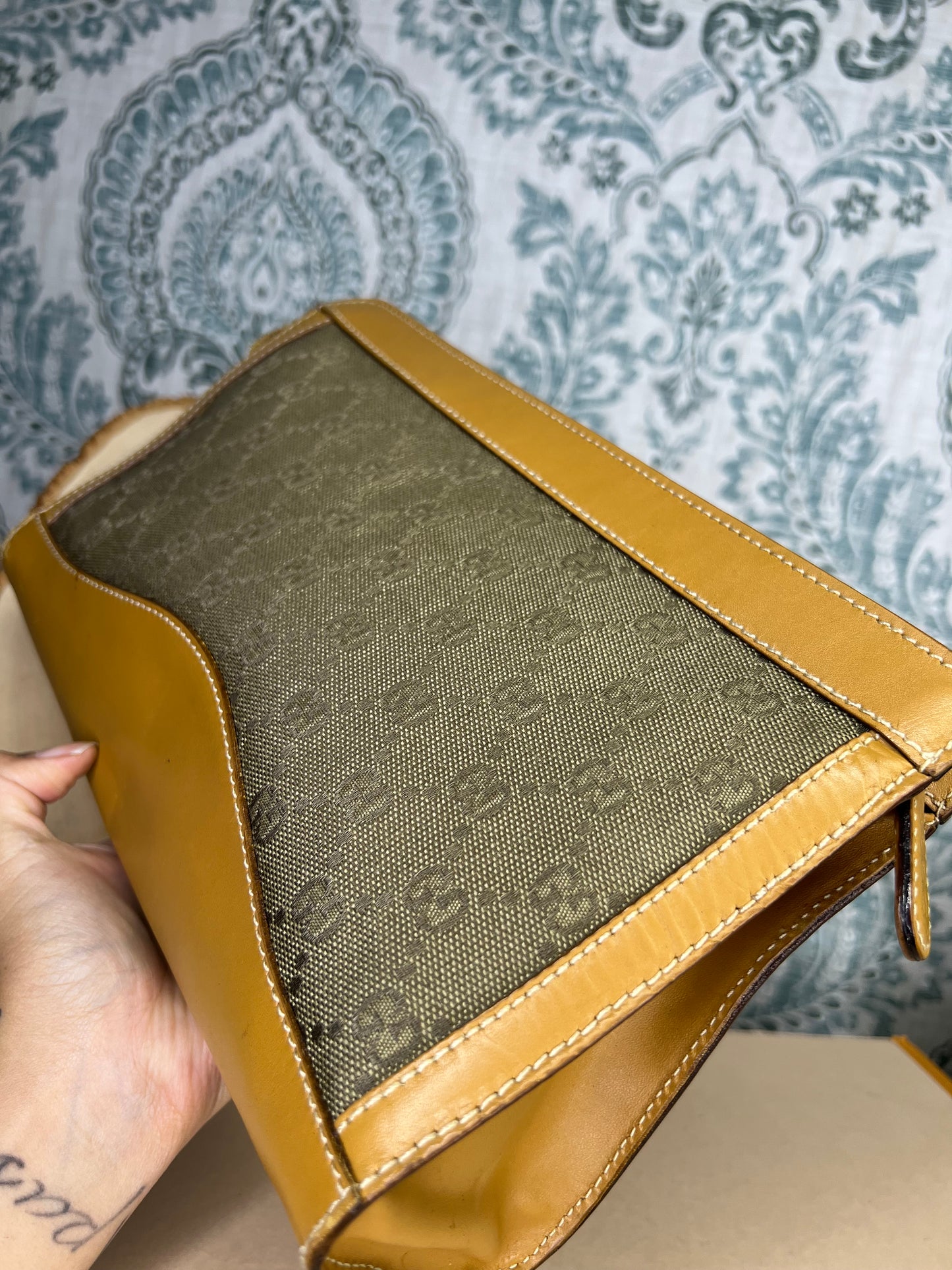 Gucci Tan Vintage Clutch