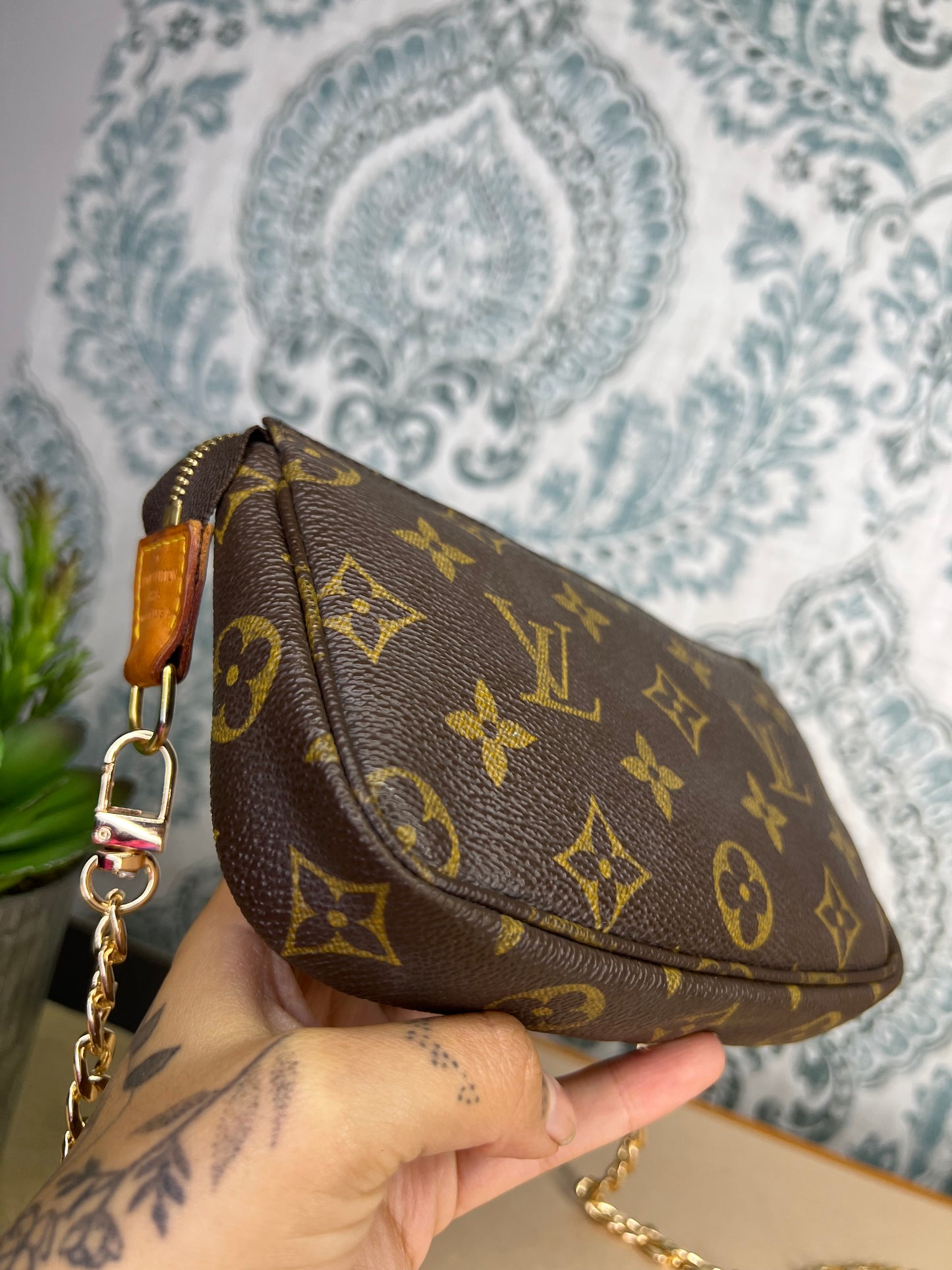 Louis Vuitton Bucket Pochette #1