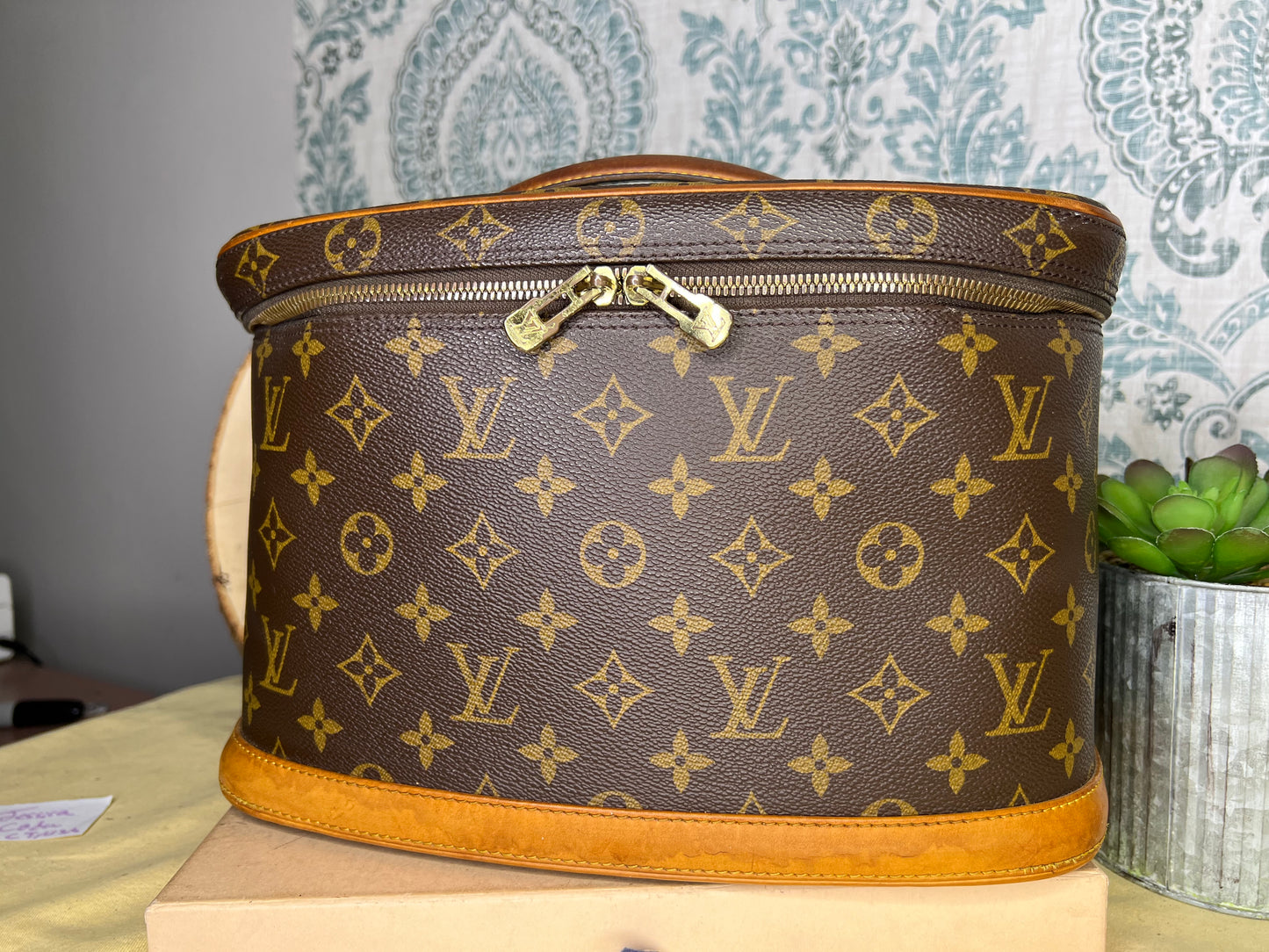 Nice Vanity Case