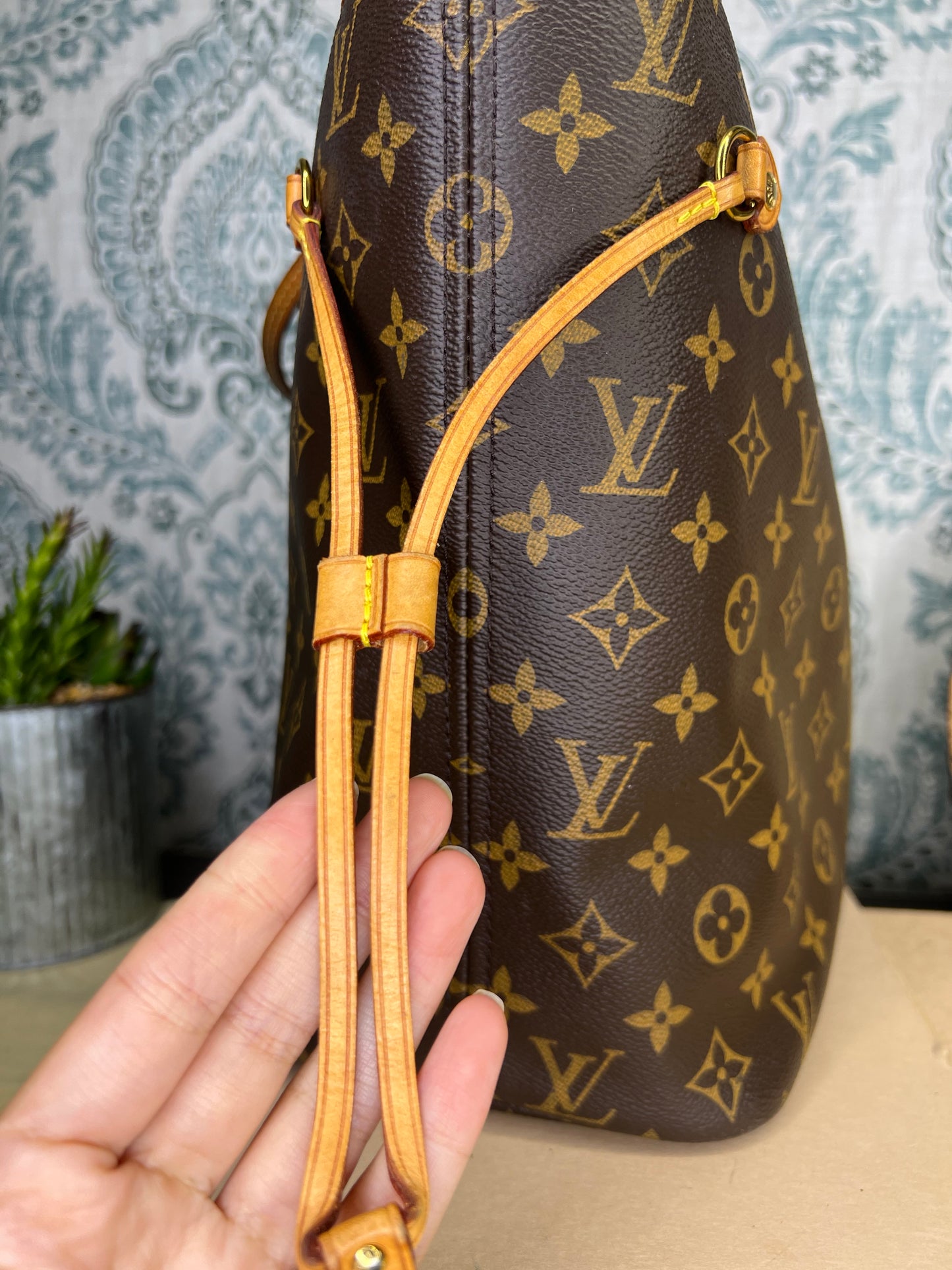 Louis Vuitton Neverfull MM Rose Ballerine
