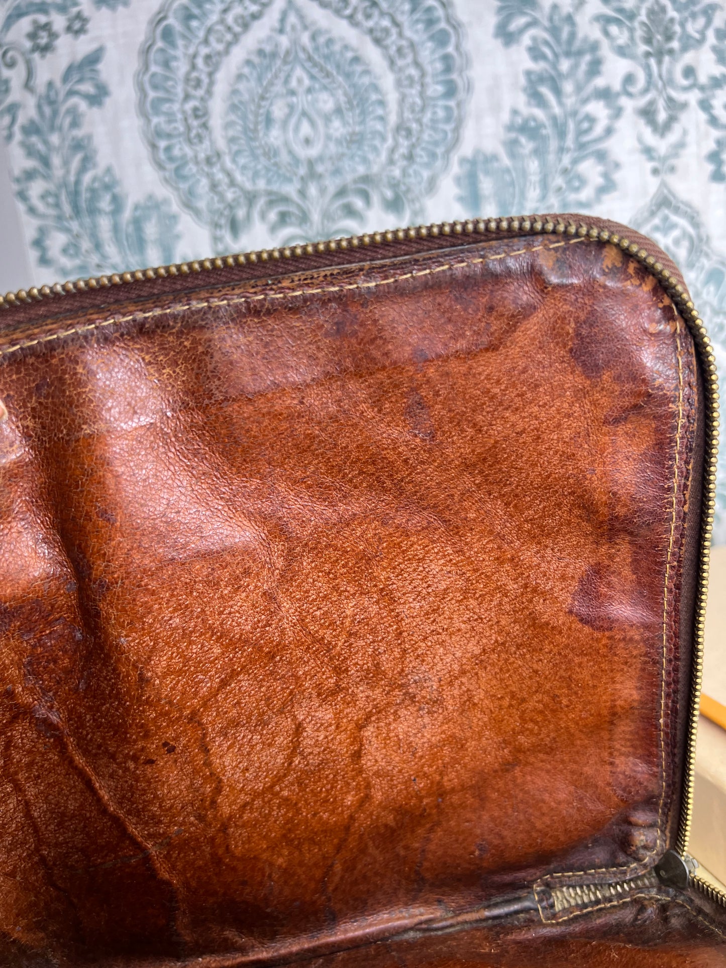 Louis Vuitton Poche Documents PM