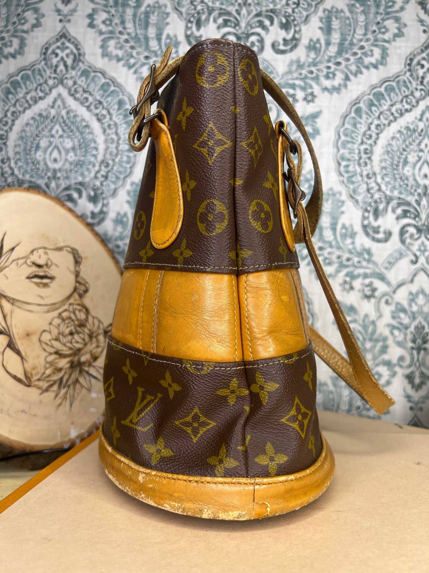 French Company Bucket PM