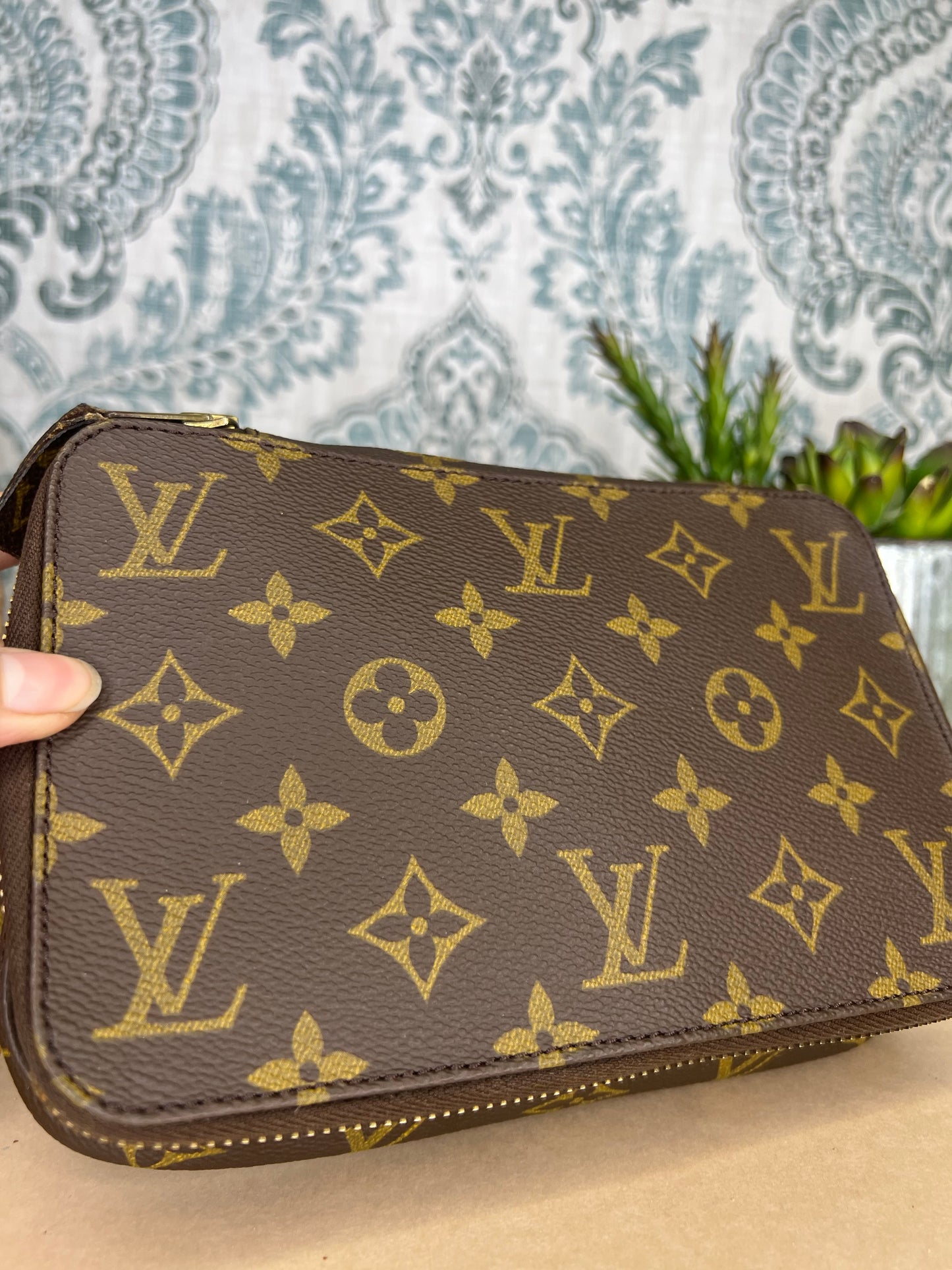 Monte Carlo Jewelry Case