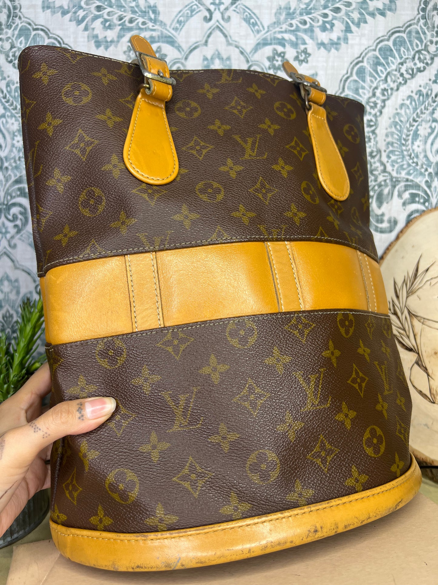 Louis Vuitton French Company Bucket GM