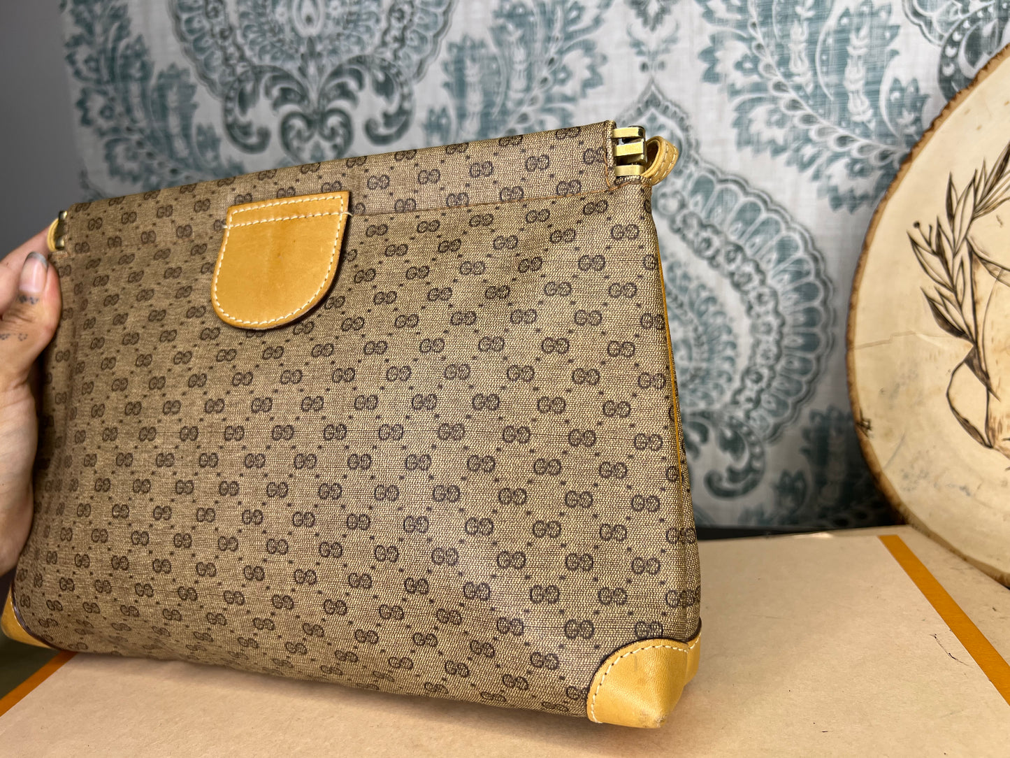 Micro Gucci Tan Vintage Crossbody