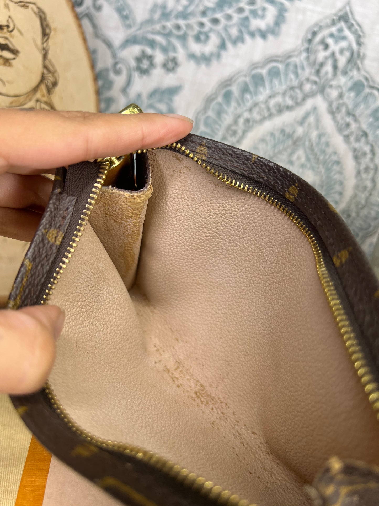 Bucket PM Pouch