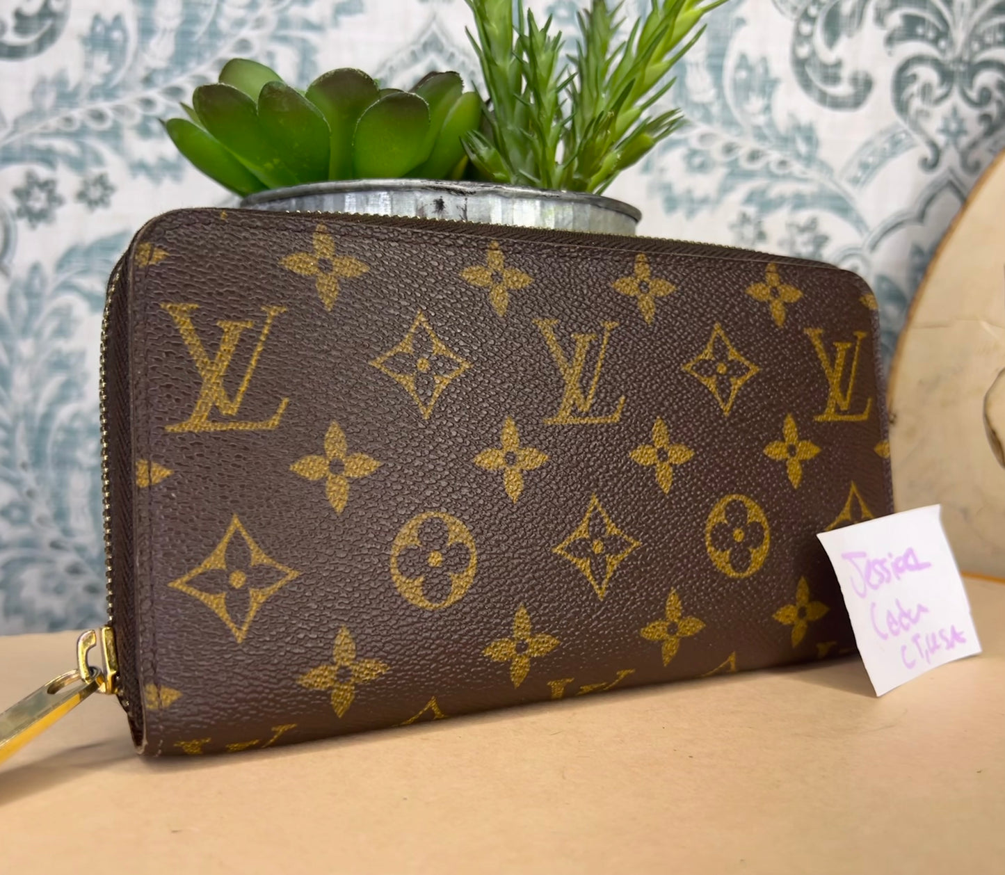 Louis Vuitton Zippy Wallet