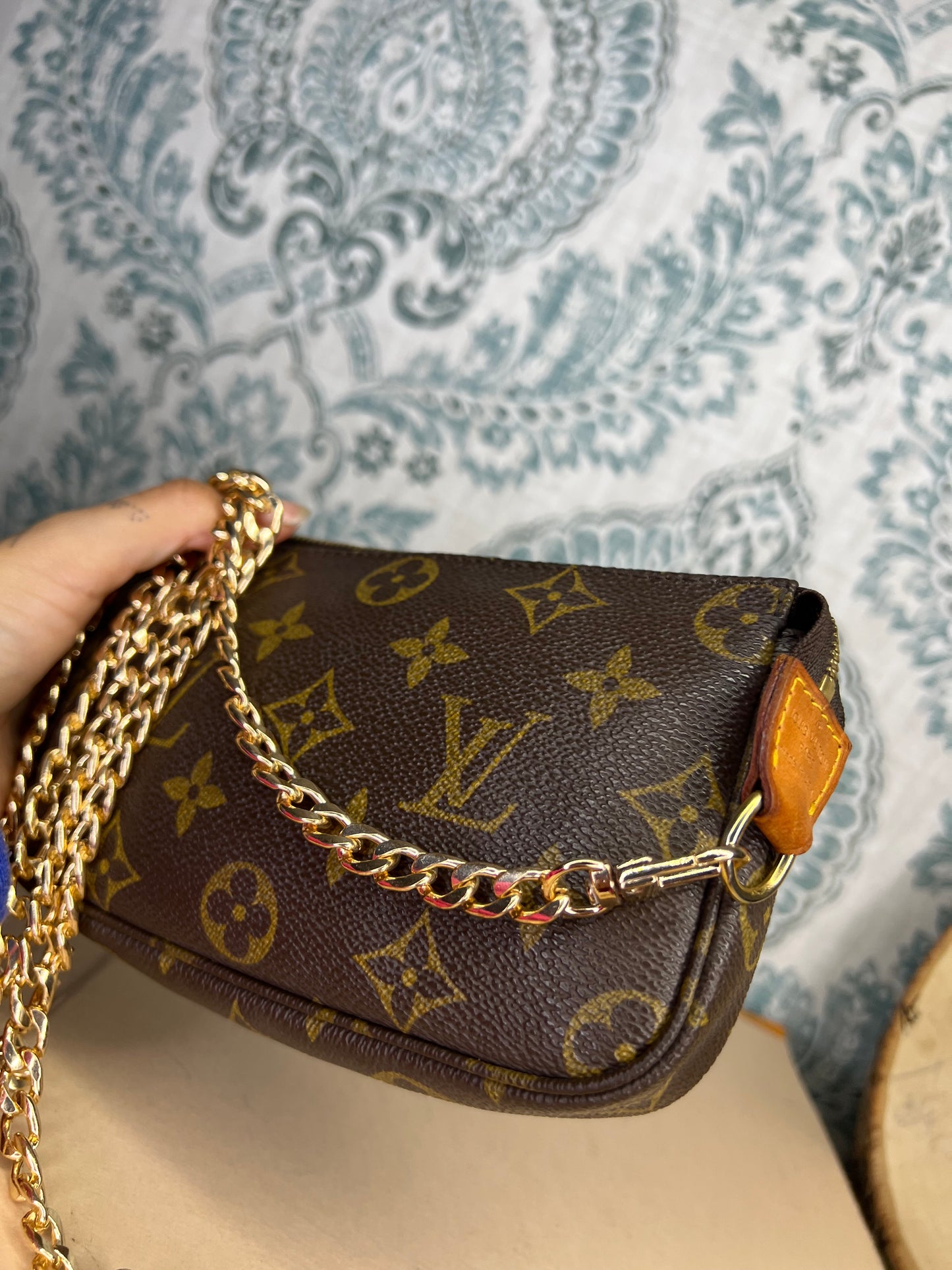 Louis Vuitton Bucket Pochette #1