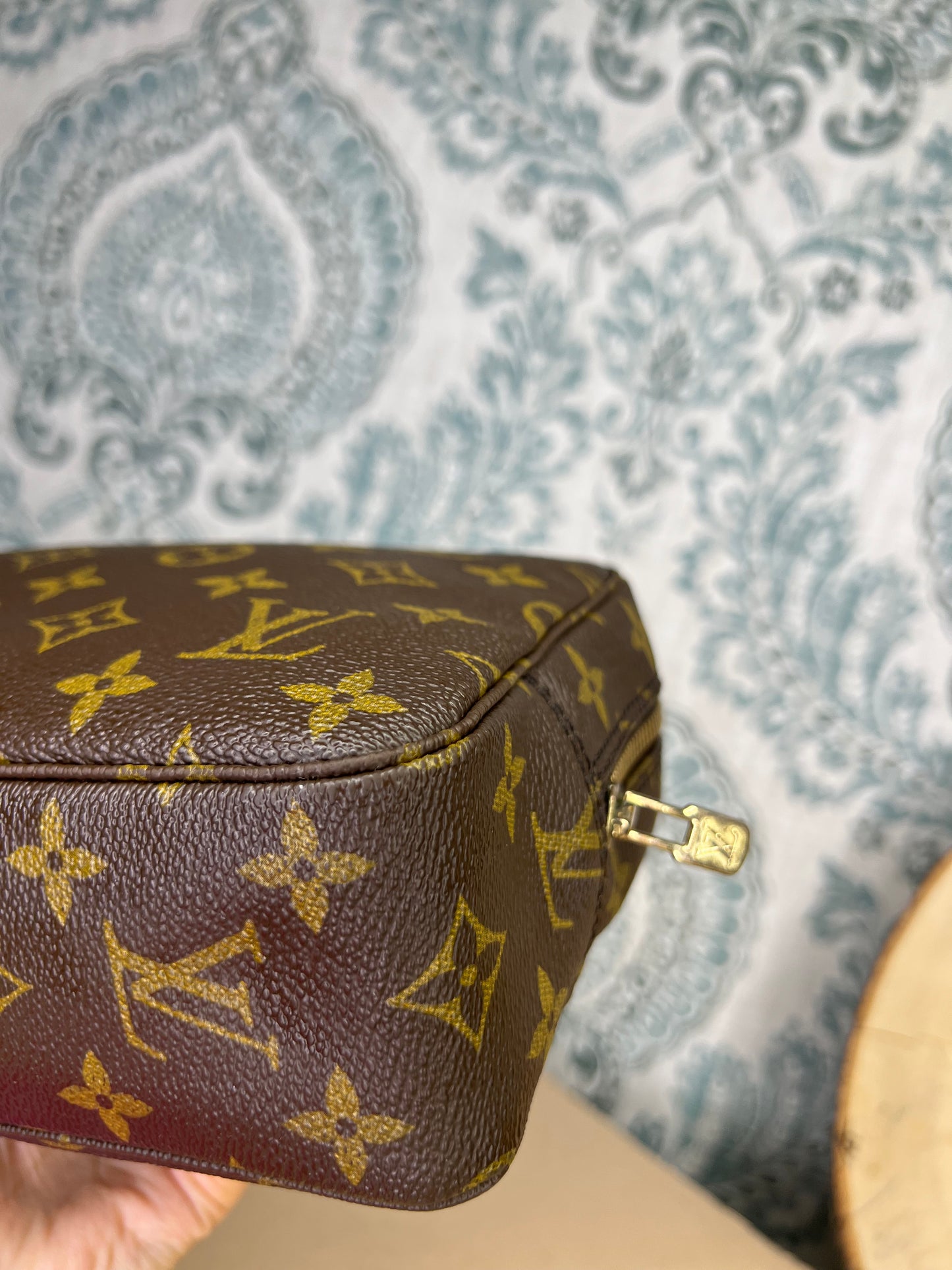 Louis Vuitton Trousse 23