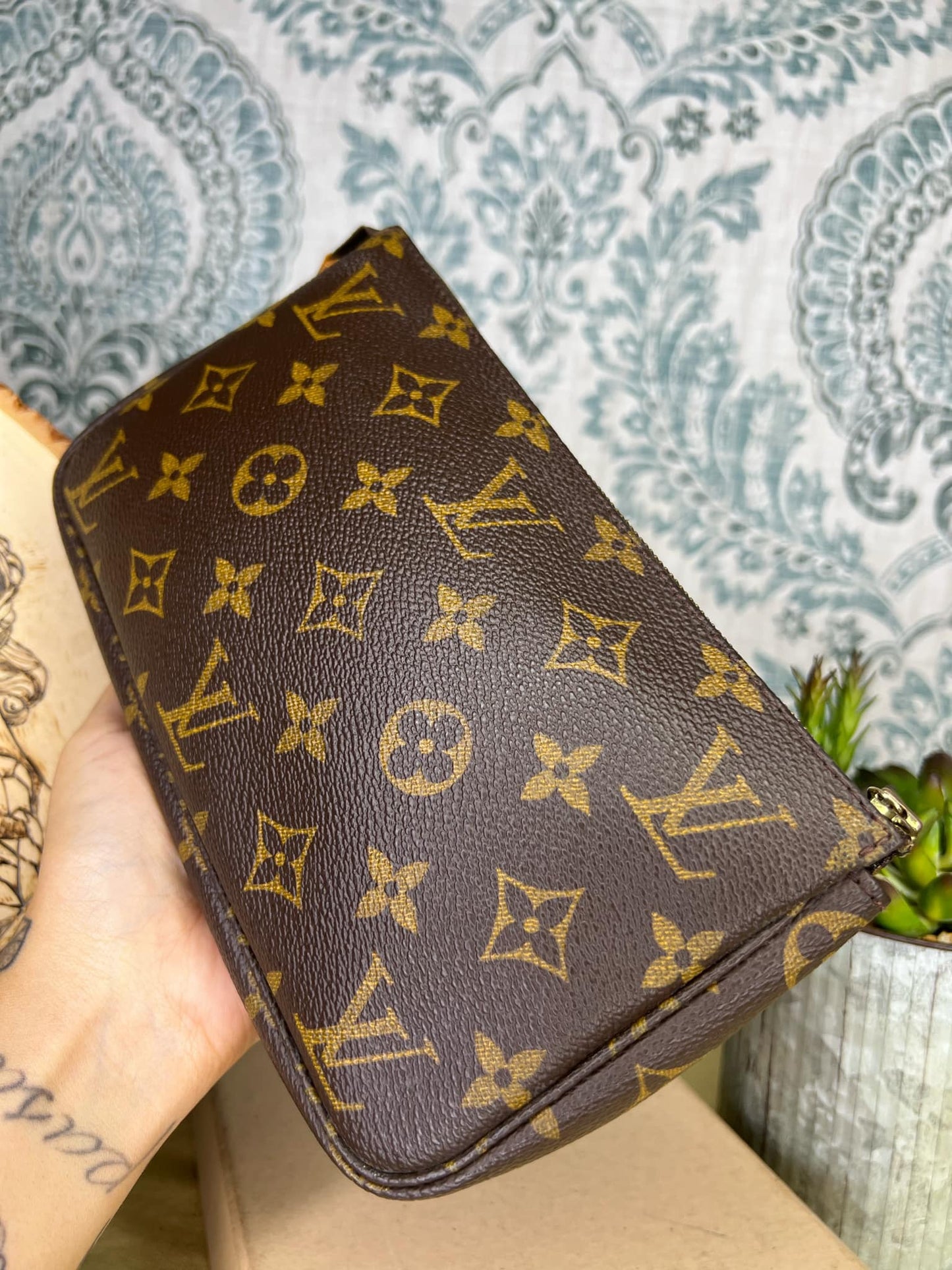 Pochette Accessories