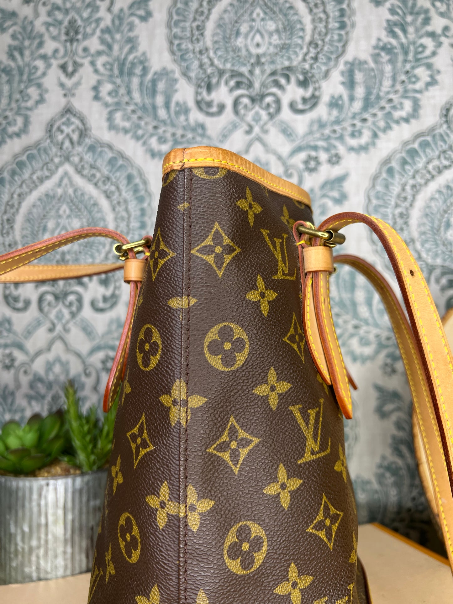 Louis Vuitton Bucket PM