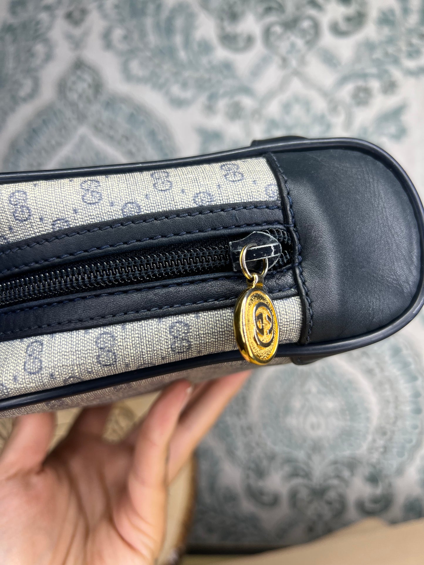Micro Gucci Navy Vintage Clutch