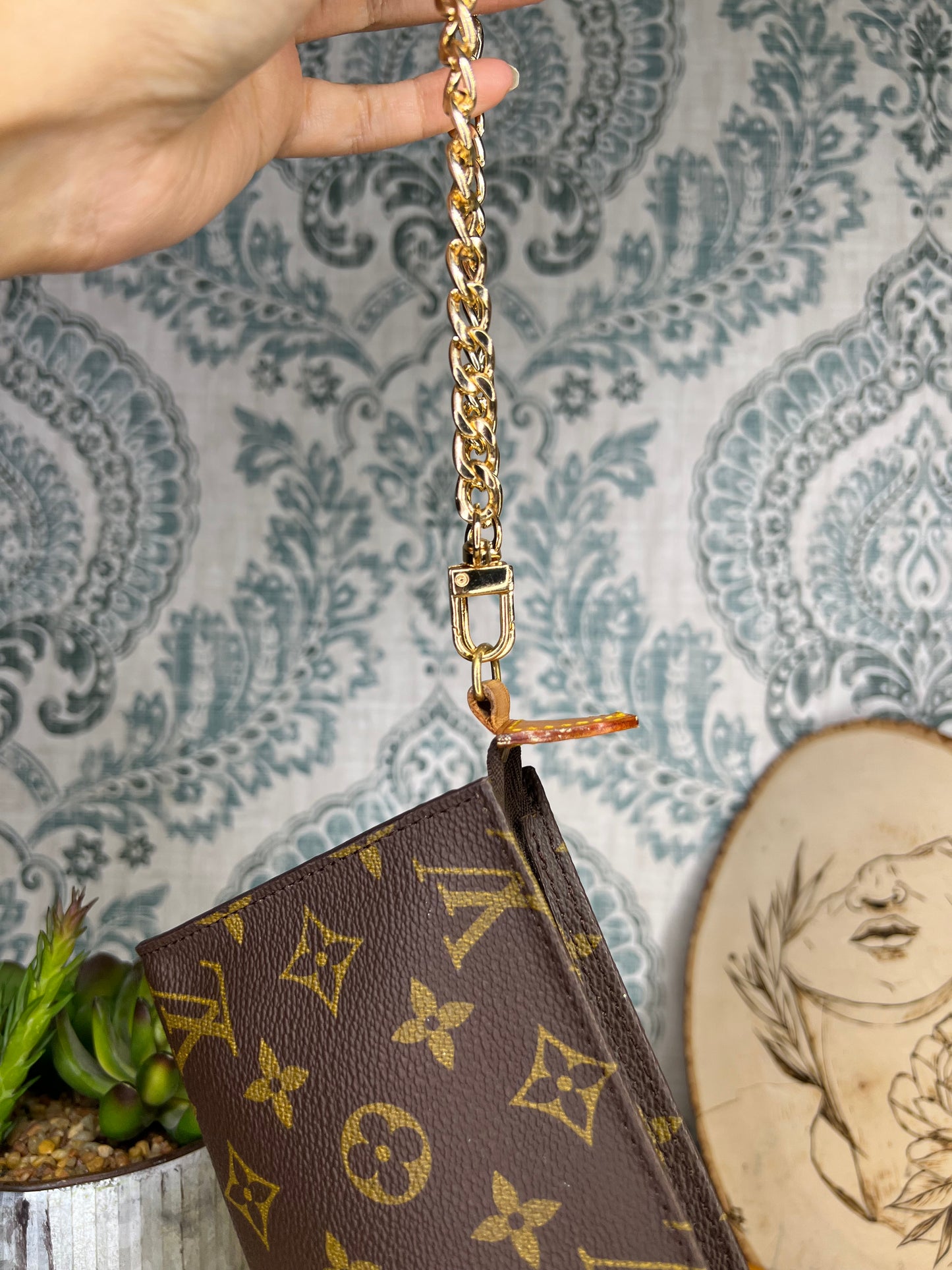 Louis Vuitton Bucket GM Pouch