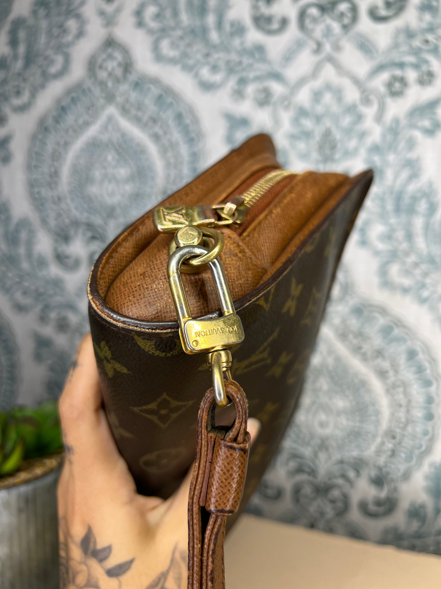 Louis Vuitton Orsay Clutch