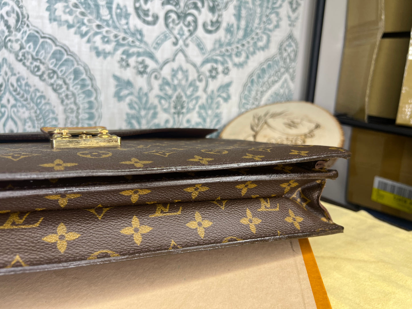 Louis Vuitton Serviette Conseiller Briefcase