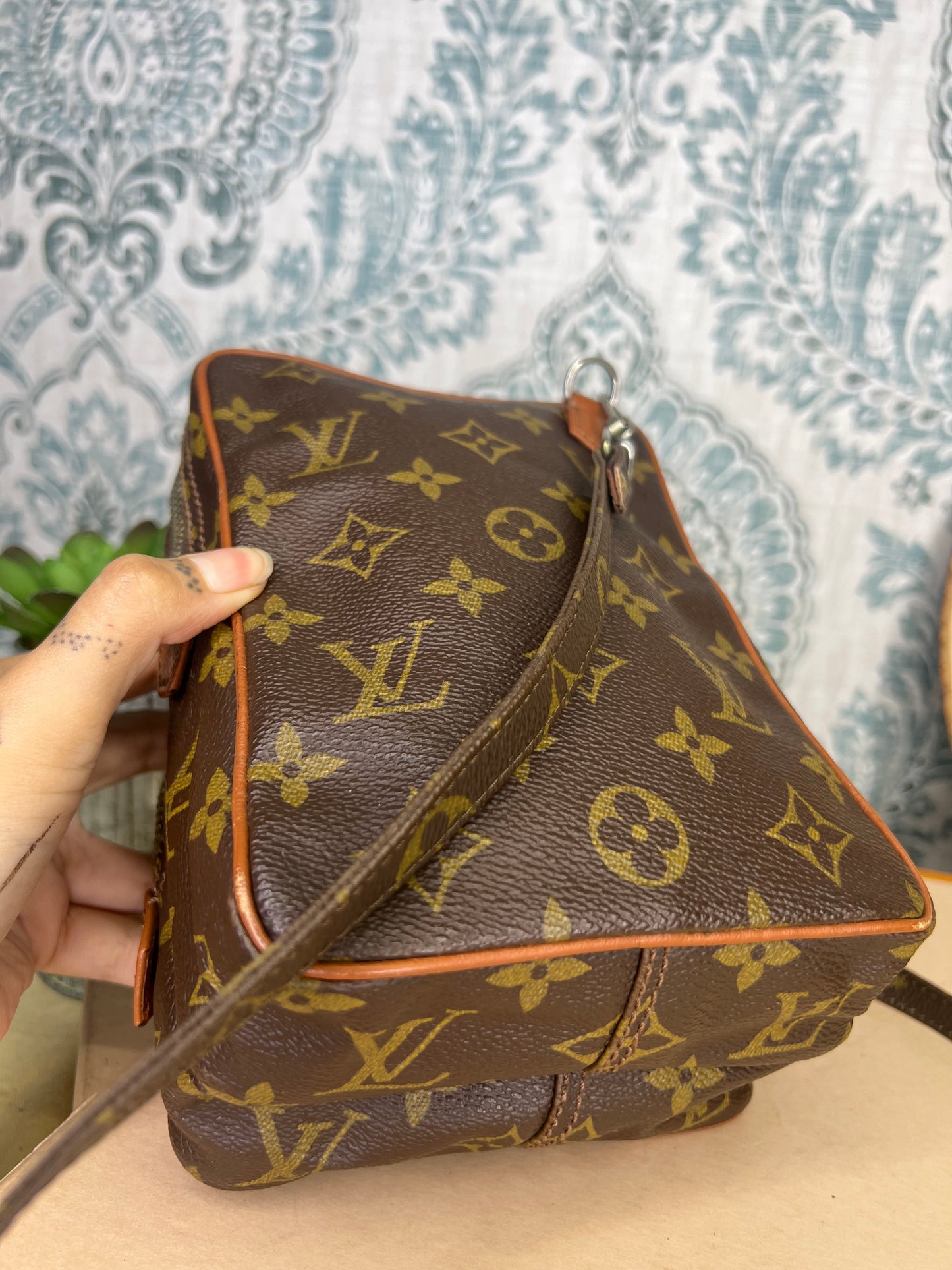 Louis Vuitton Vintage Amazone