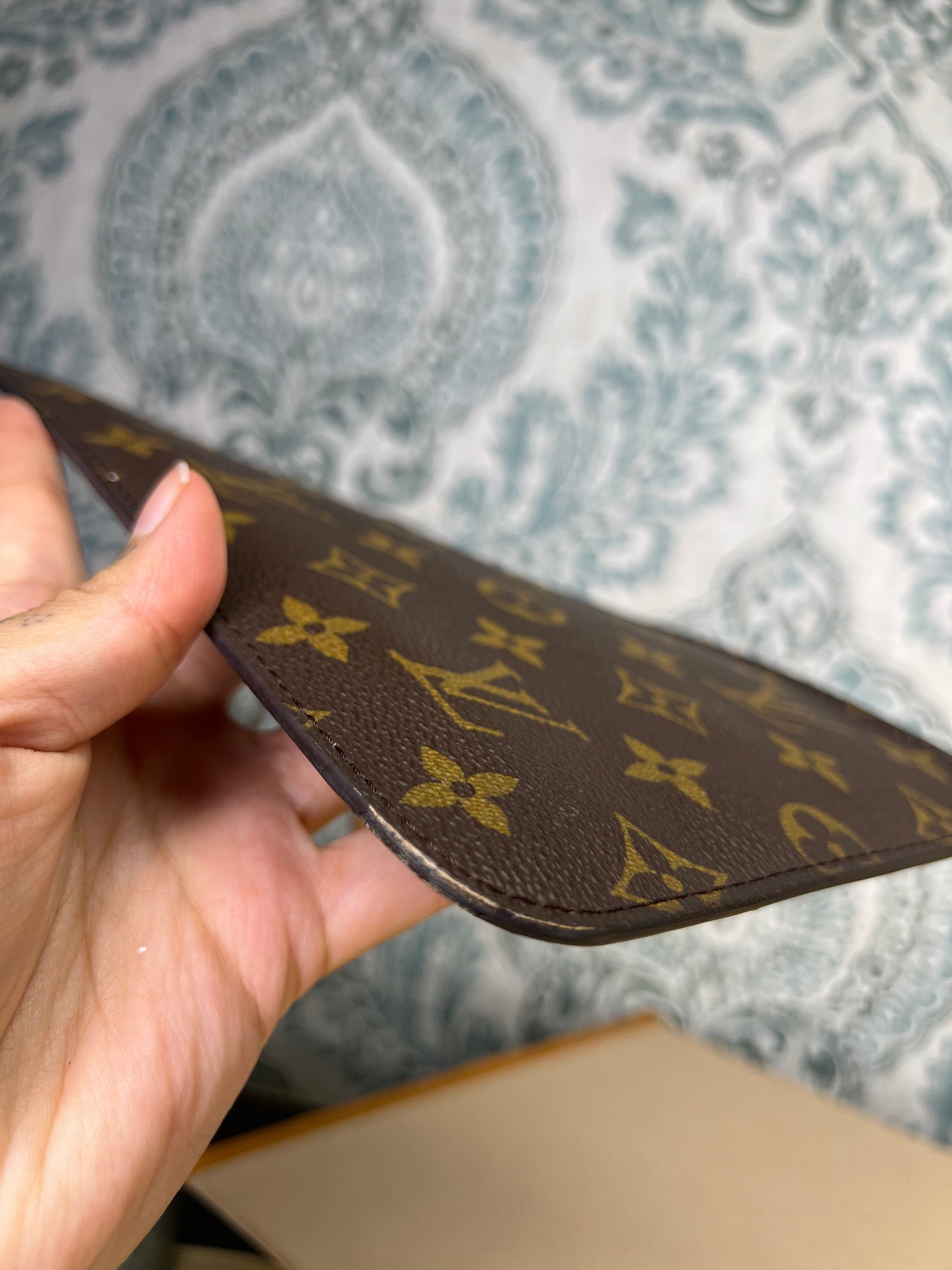 Louis Vuitton Neverfull MM Pochette