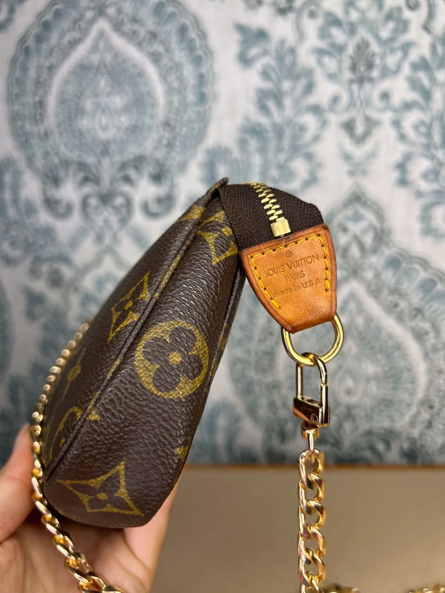 Louis Vuitton Bucket Pochette #1