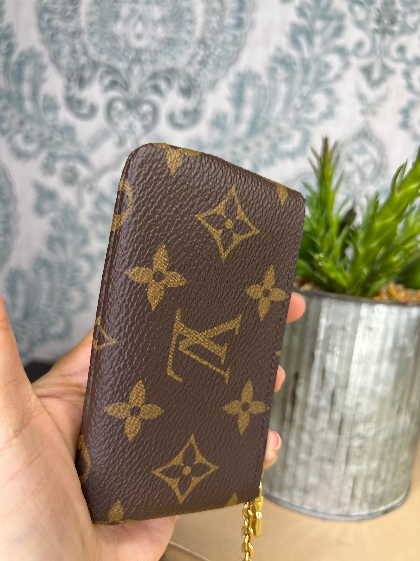 Louis Vuitton Monogram Key Cles