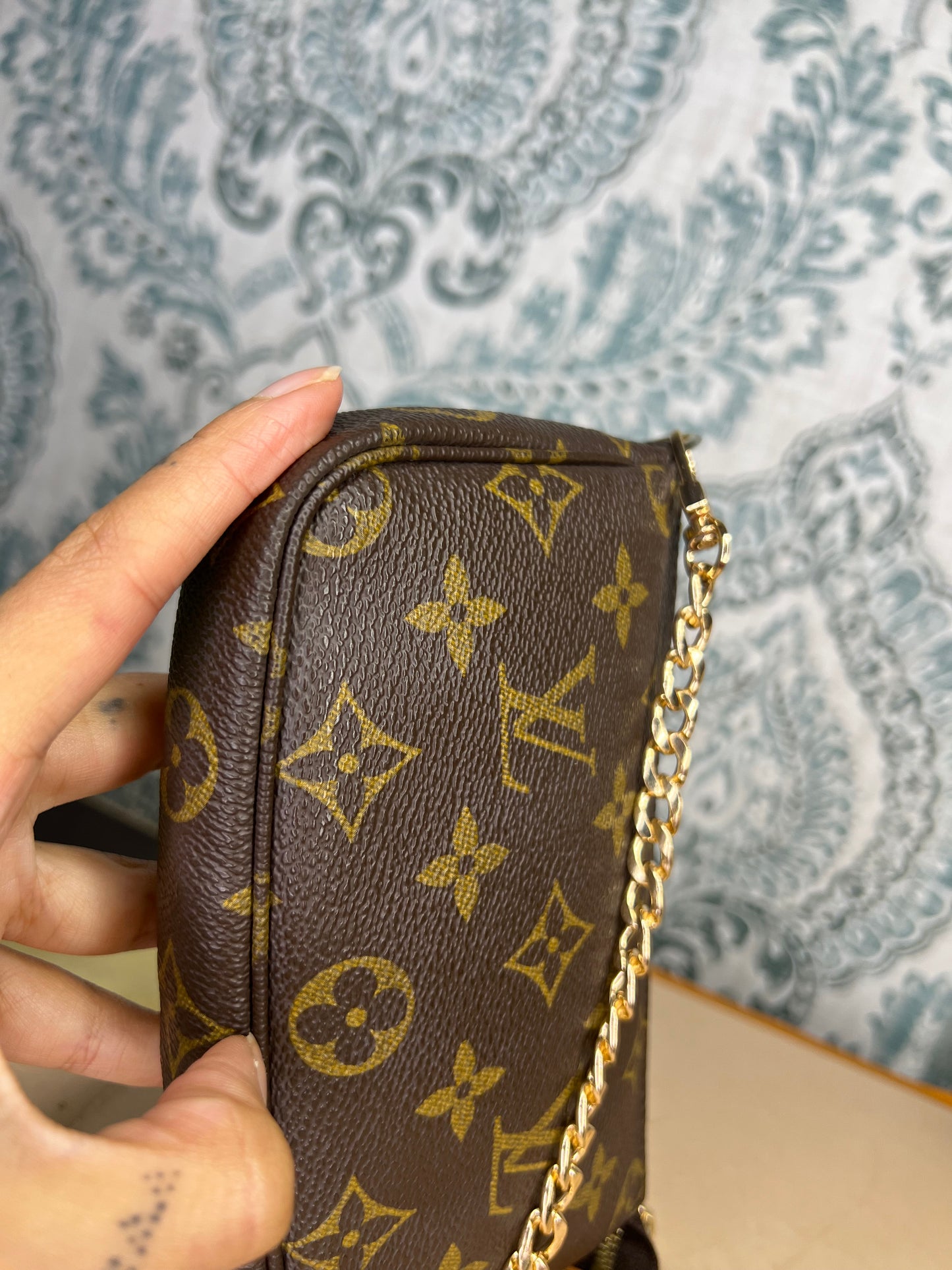 Louis Vuitton Bucket Pochette #1