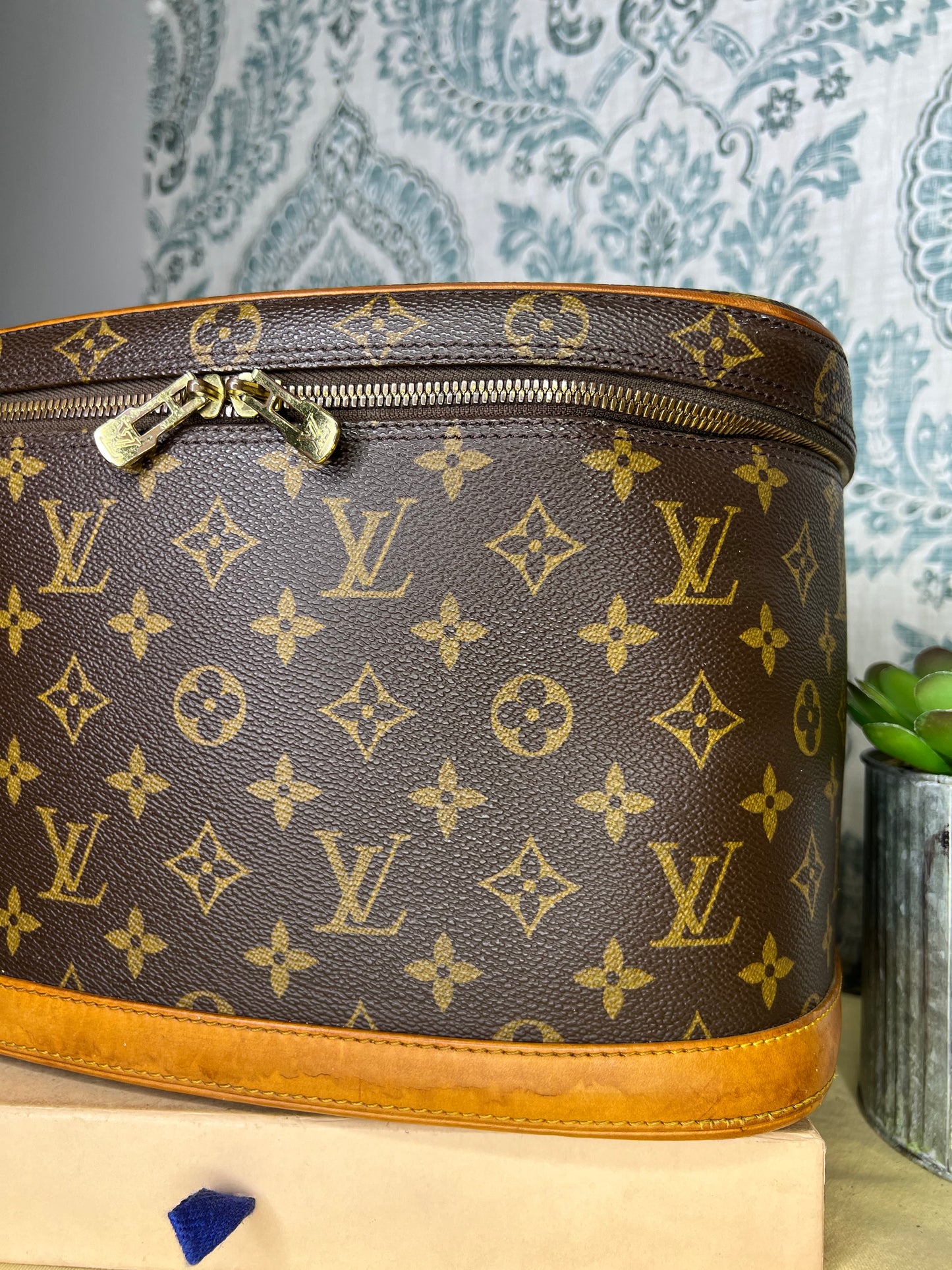 Nice Vanity Case