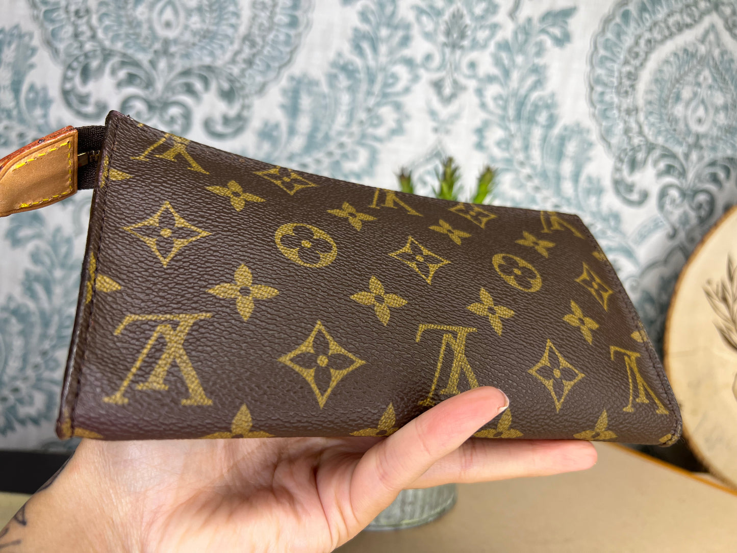 Louis Vuitton Monogram Bucket GM Pochette