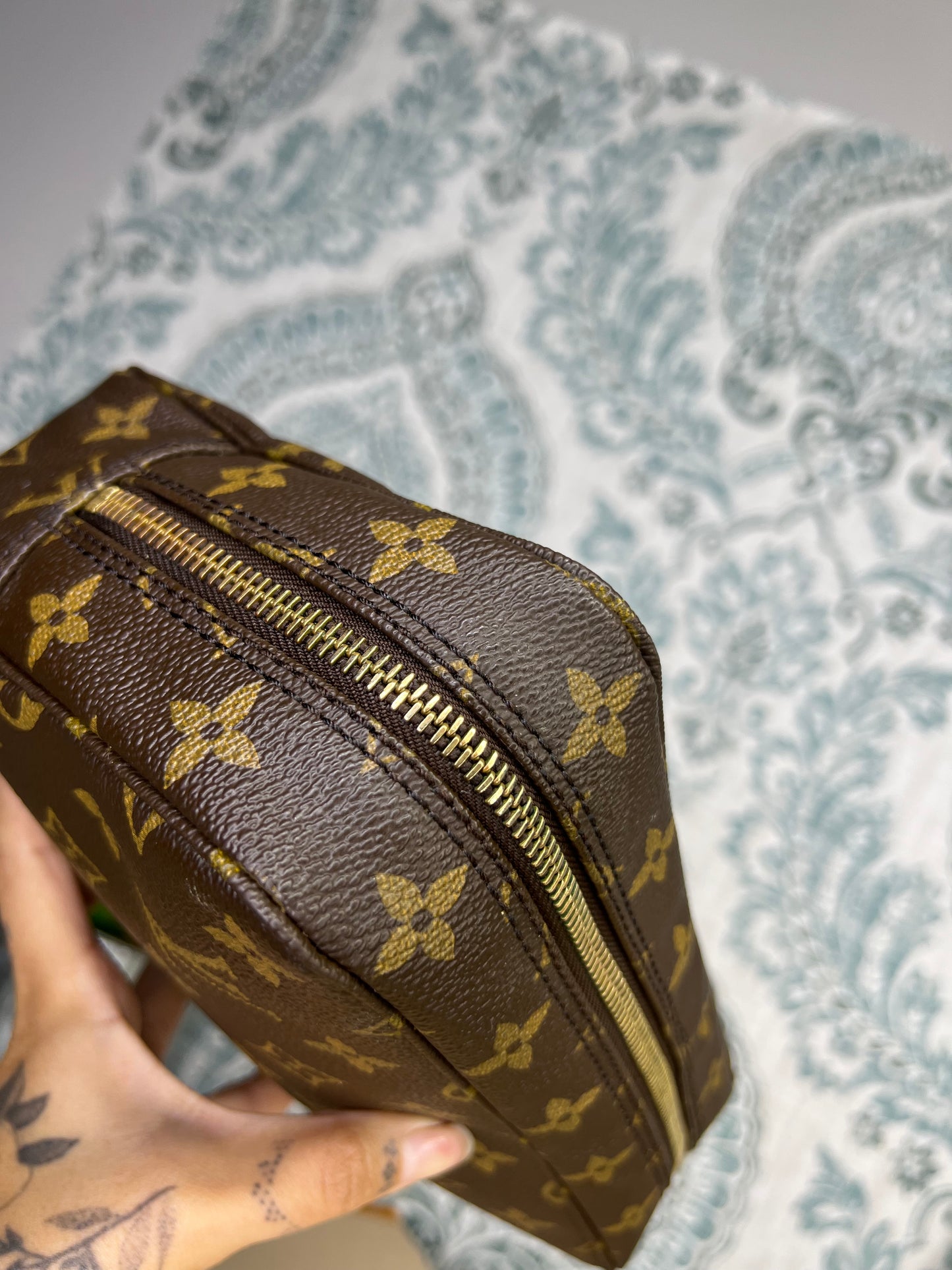 Louis Vuitton Trousse 23