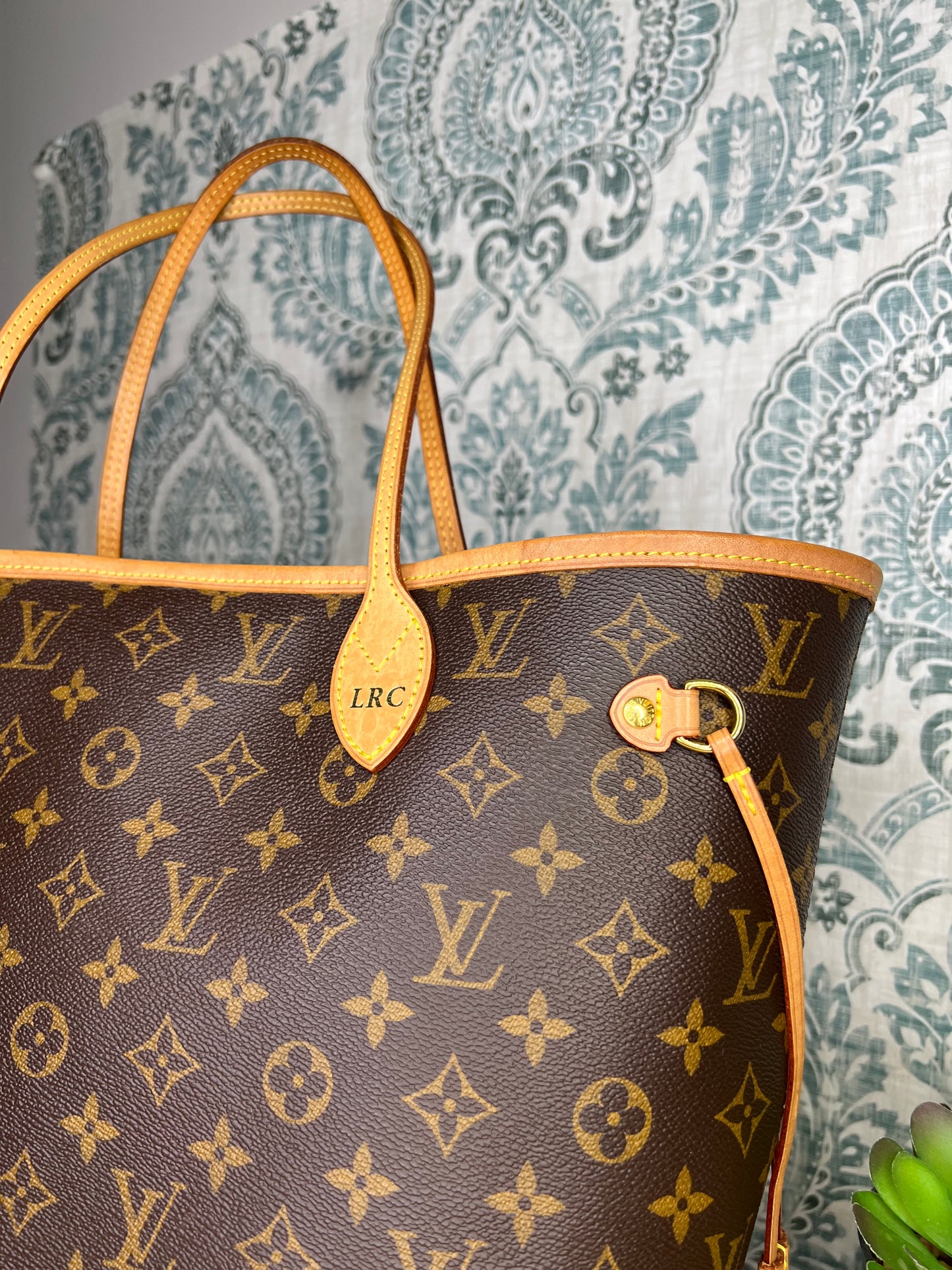 Neverfull MM Cherry Red