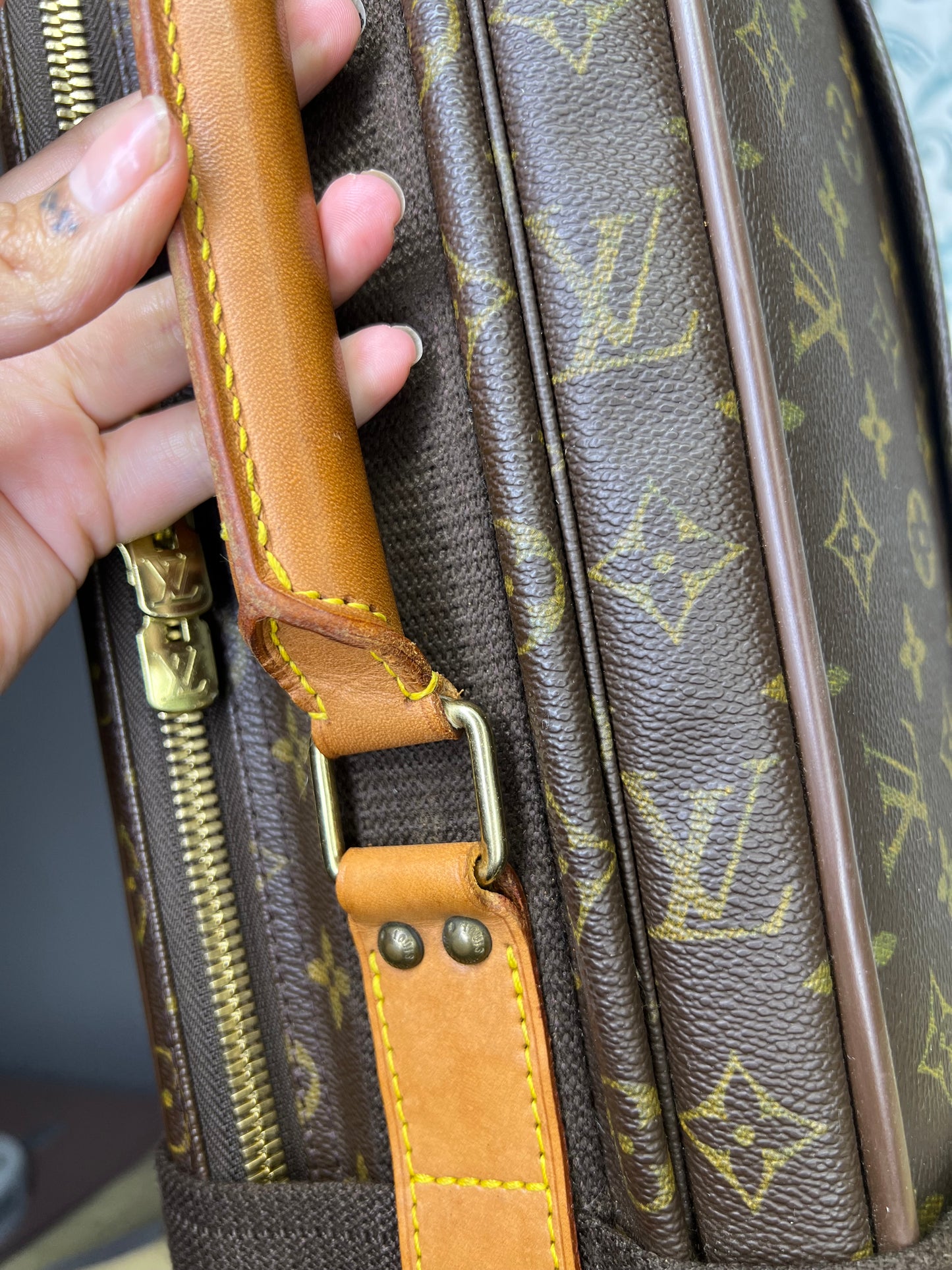 Satellite 53 Suit Case