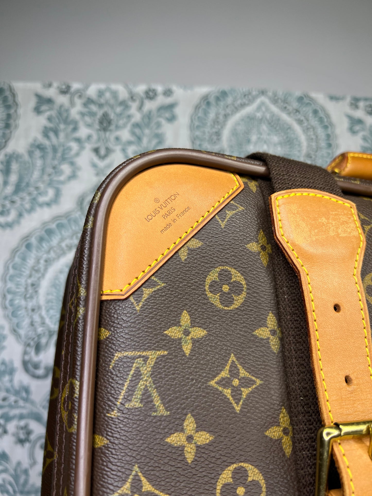 Satellite 53 Suit Case