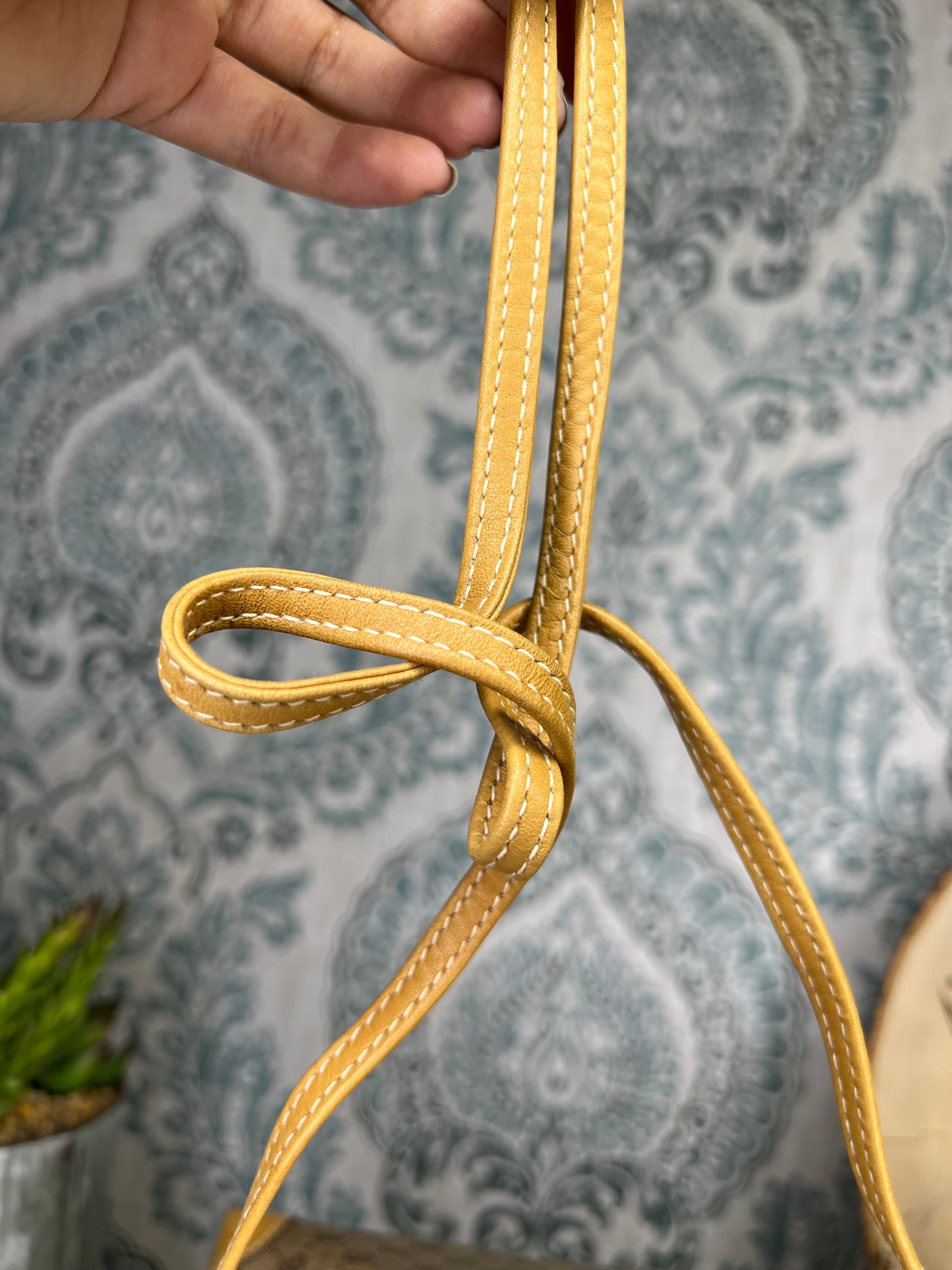 Micro Gucci Tan Vintage Crossbody