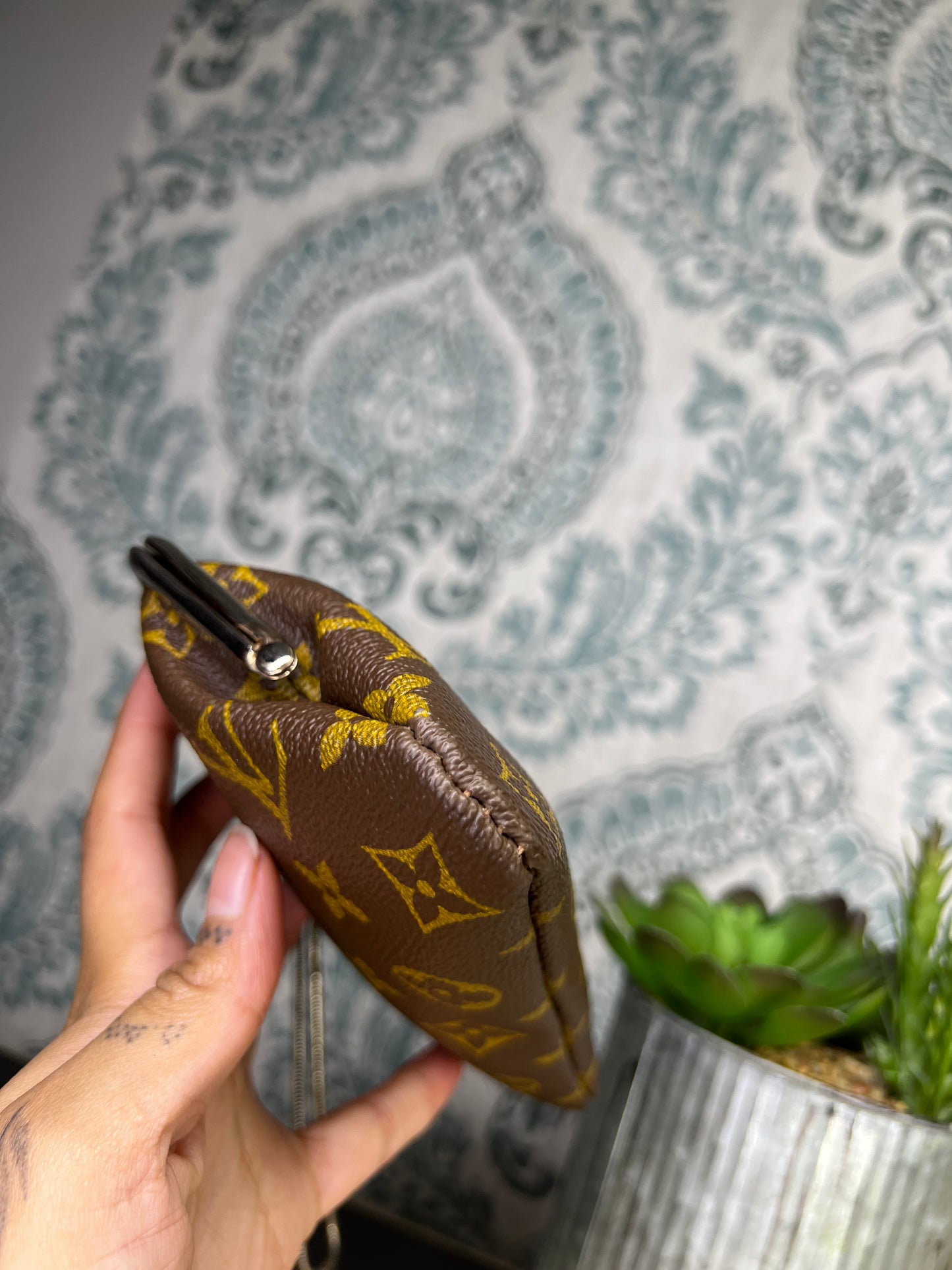 Louis Vuitton French Company Kisslock Pouch