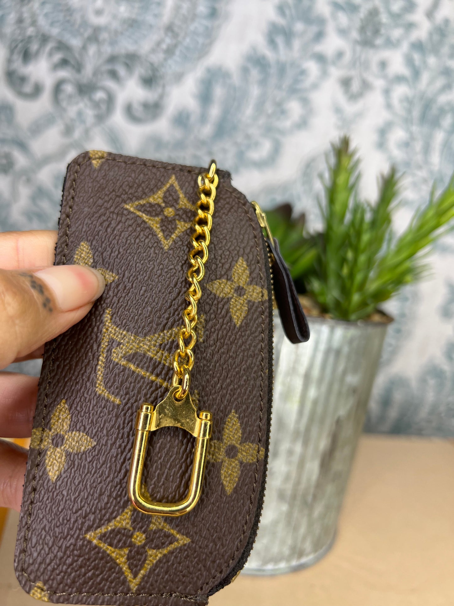 Louis Vuitton Monogram Vintage Key Cles