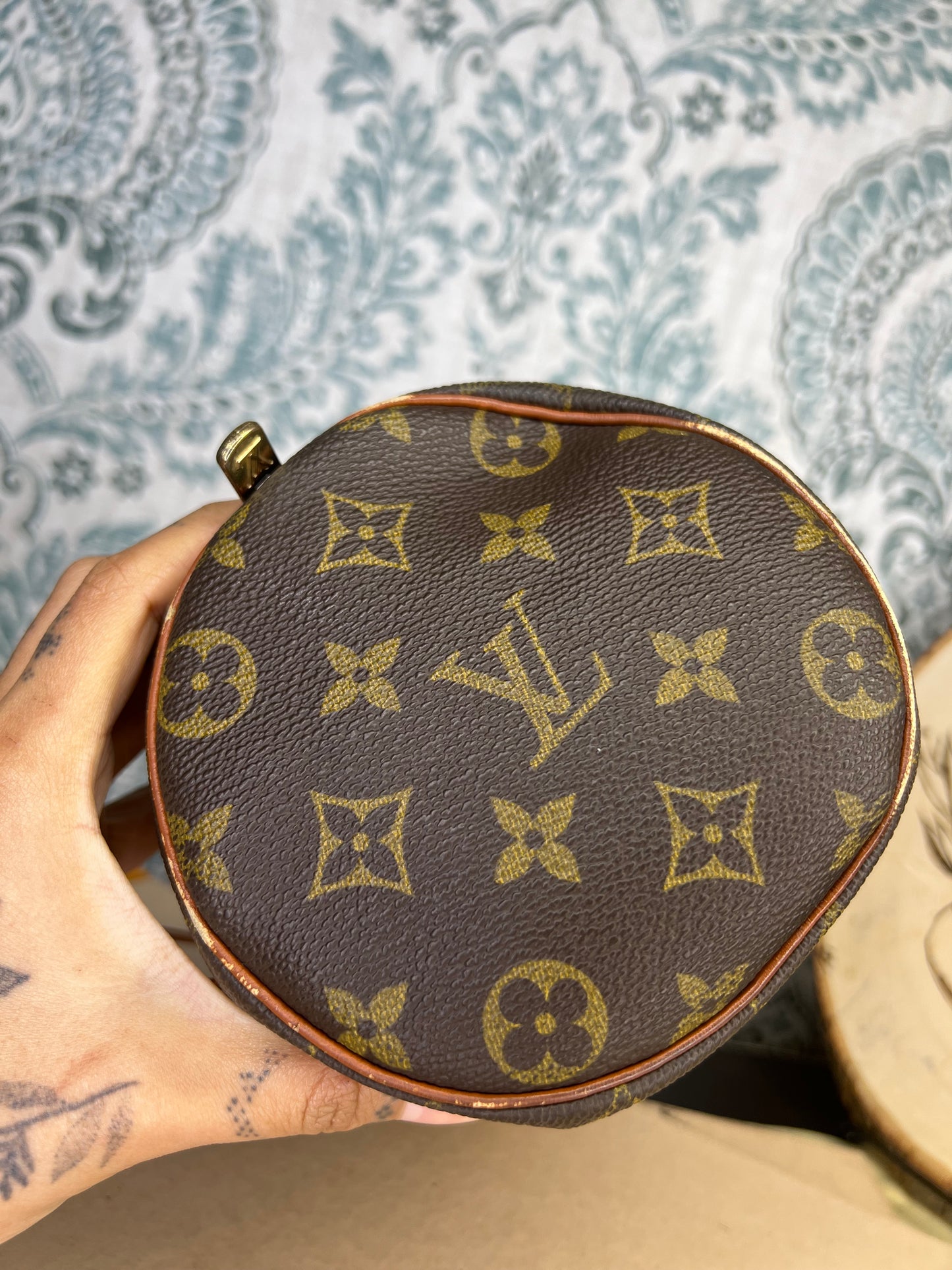 Louis Vuitton Papillon 26