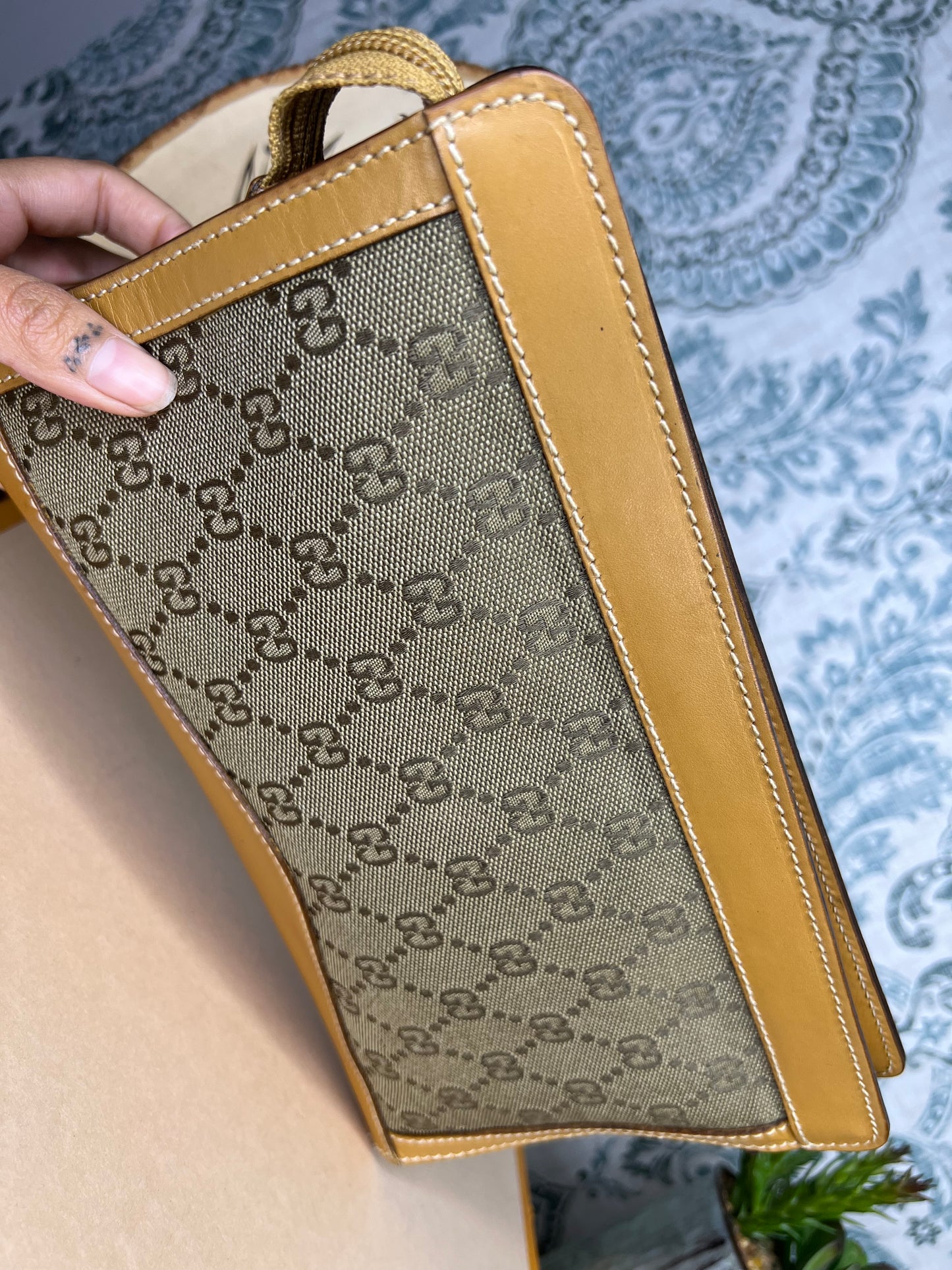 Gucci Tan Vintage Clutch