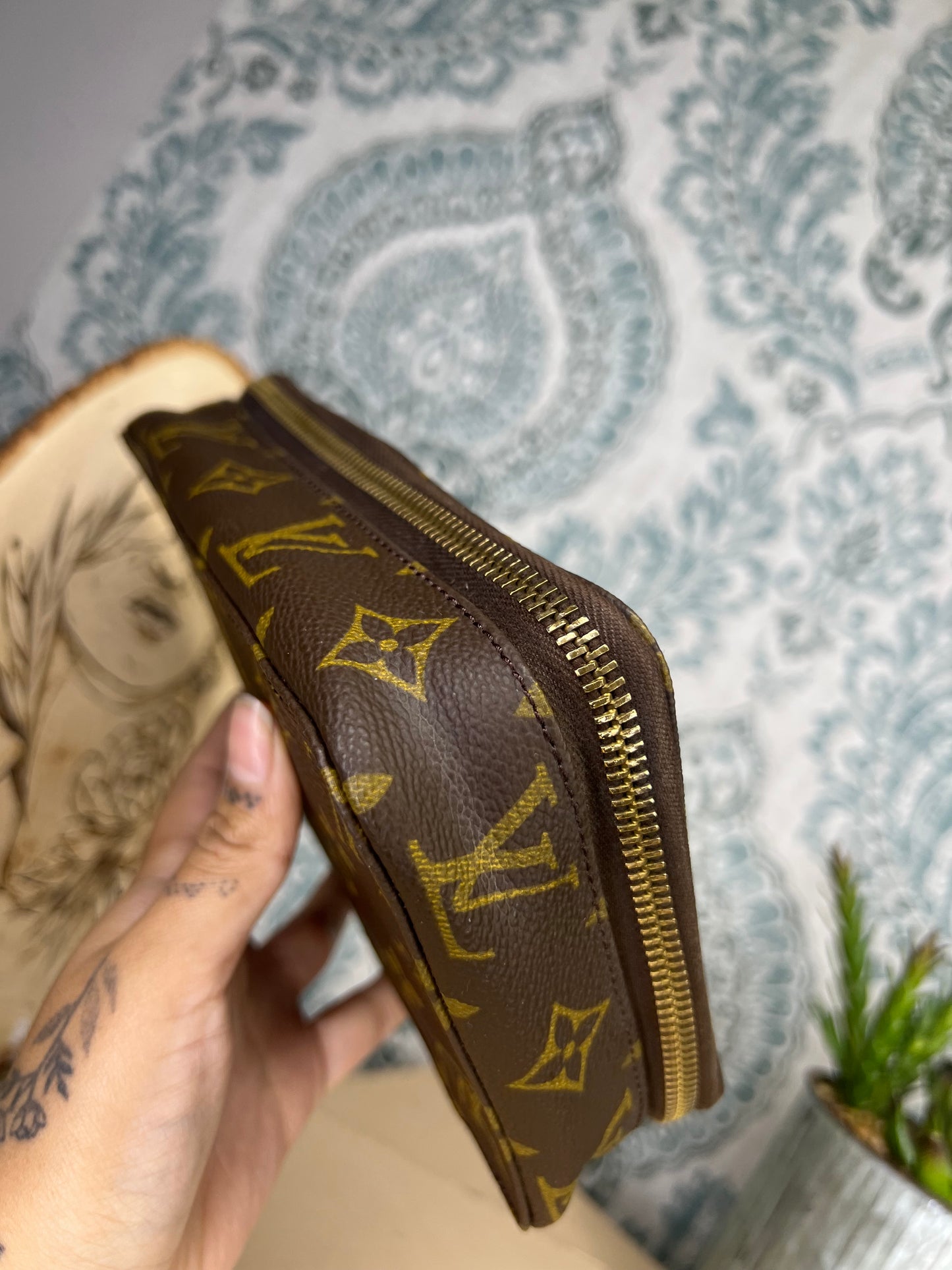 Monte Carlo Jewelry Case