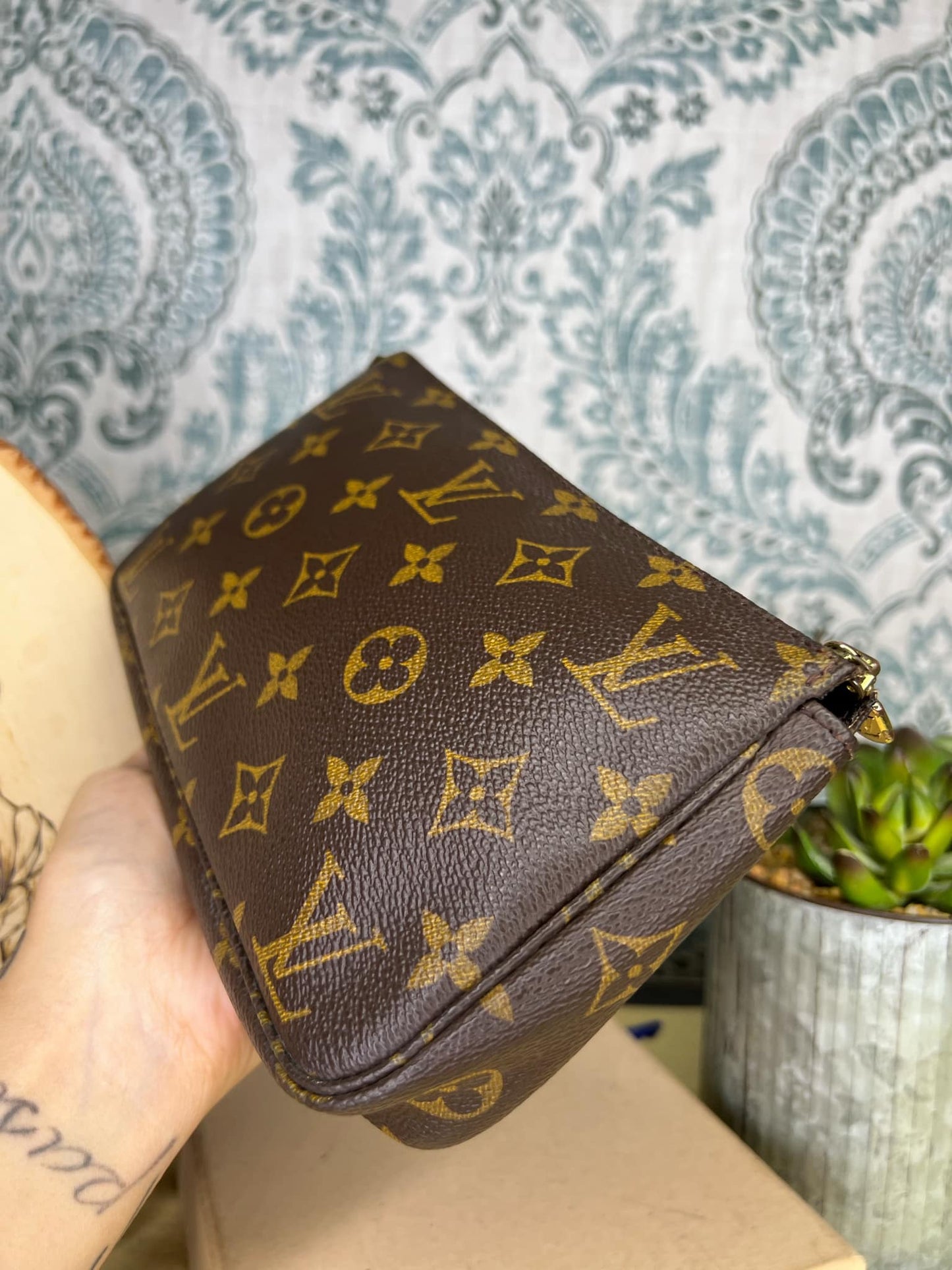 Pochette Accessories