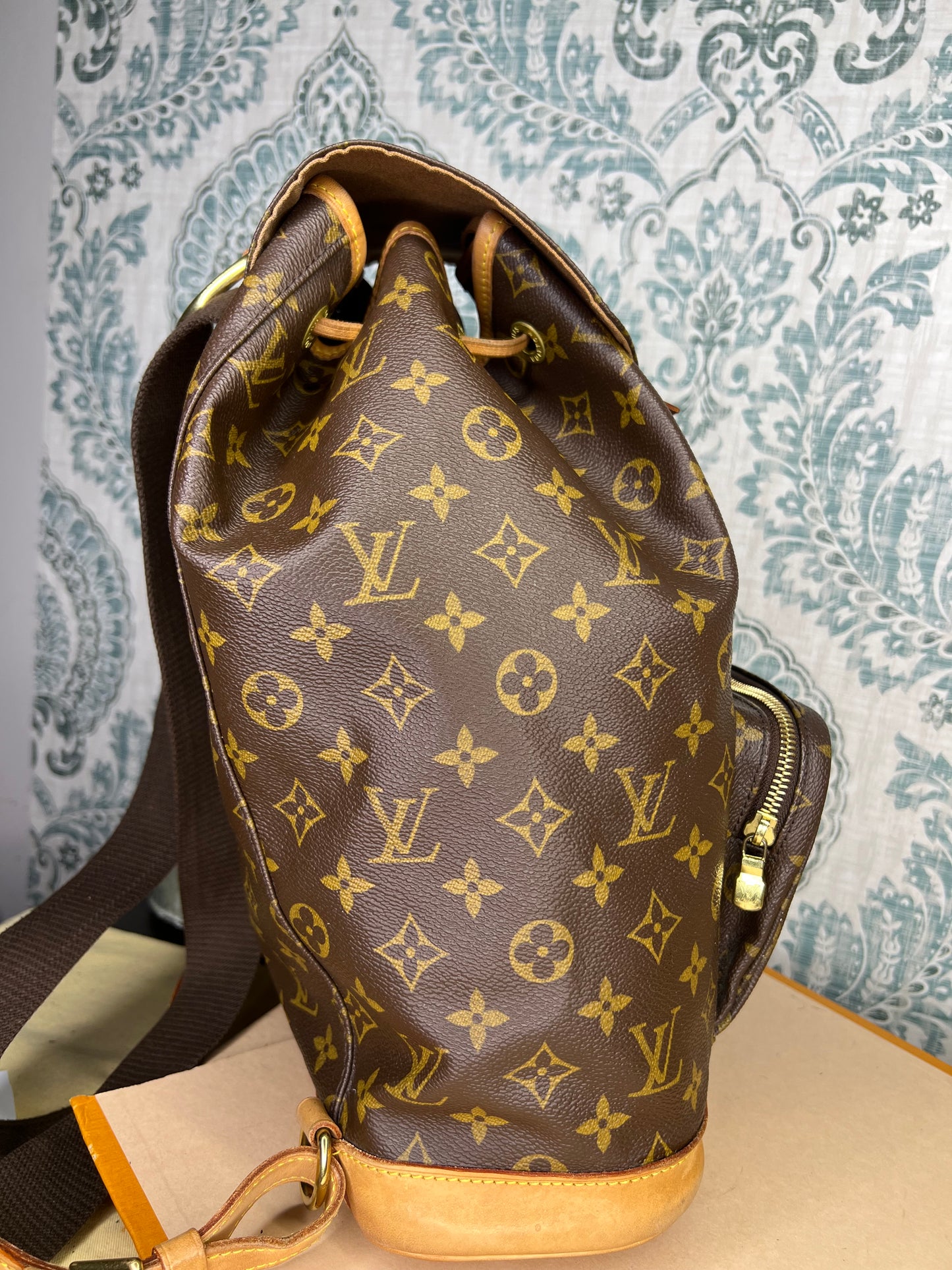 Louis Vuitton Montsouris GM