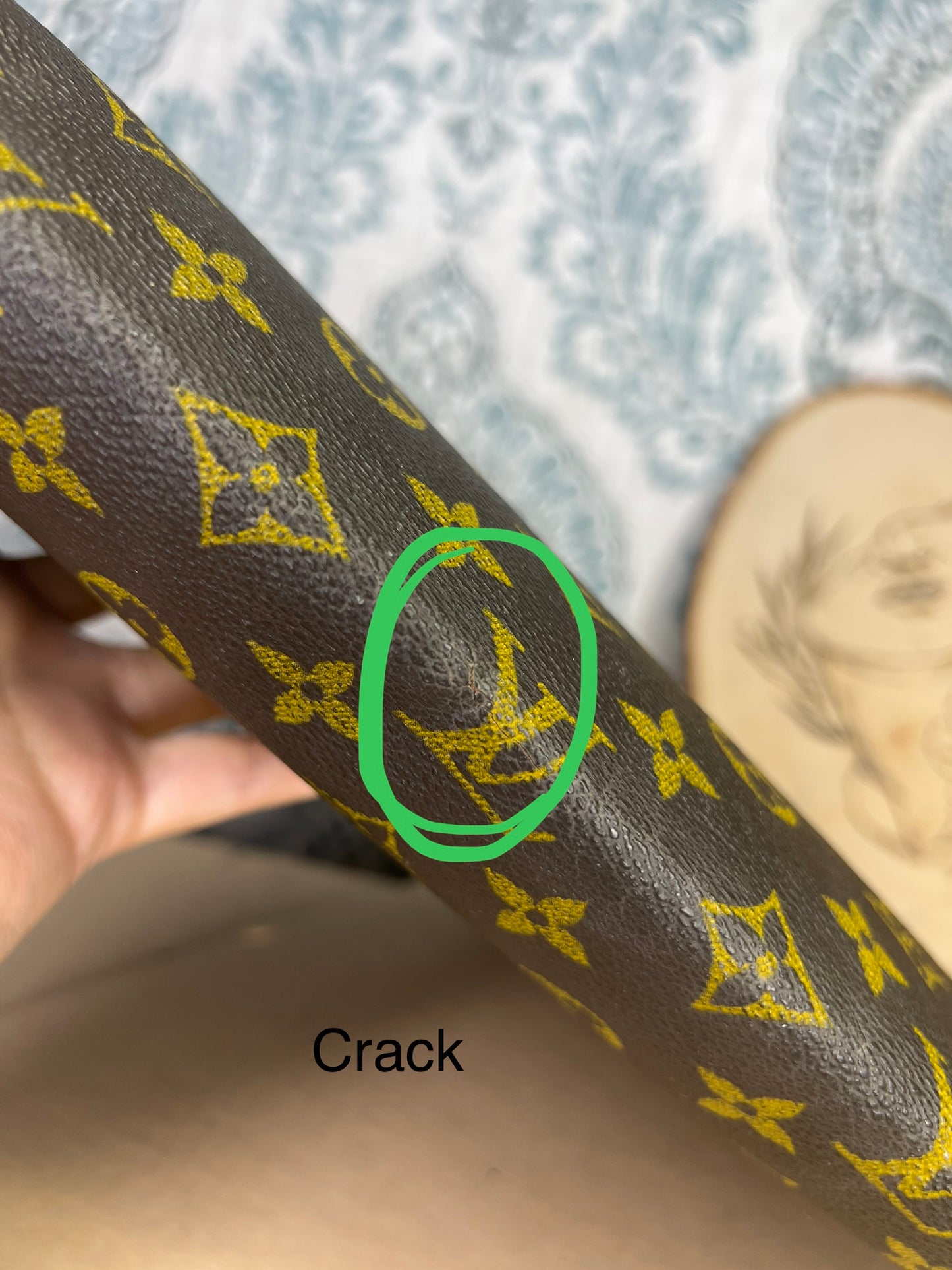 Louis Vuitton Poche Documents