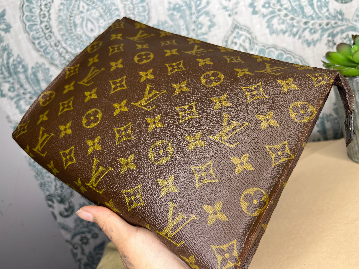Monogram Toiletry 26