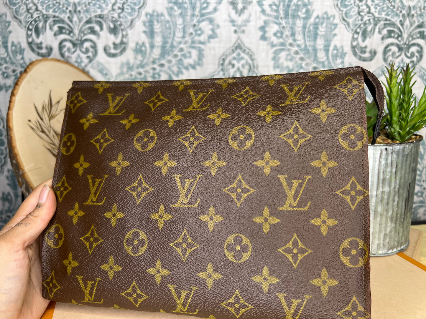 Monogram Toiletry 26