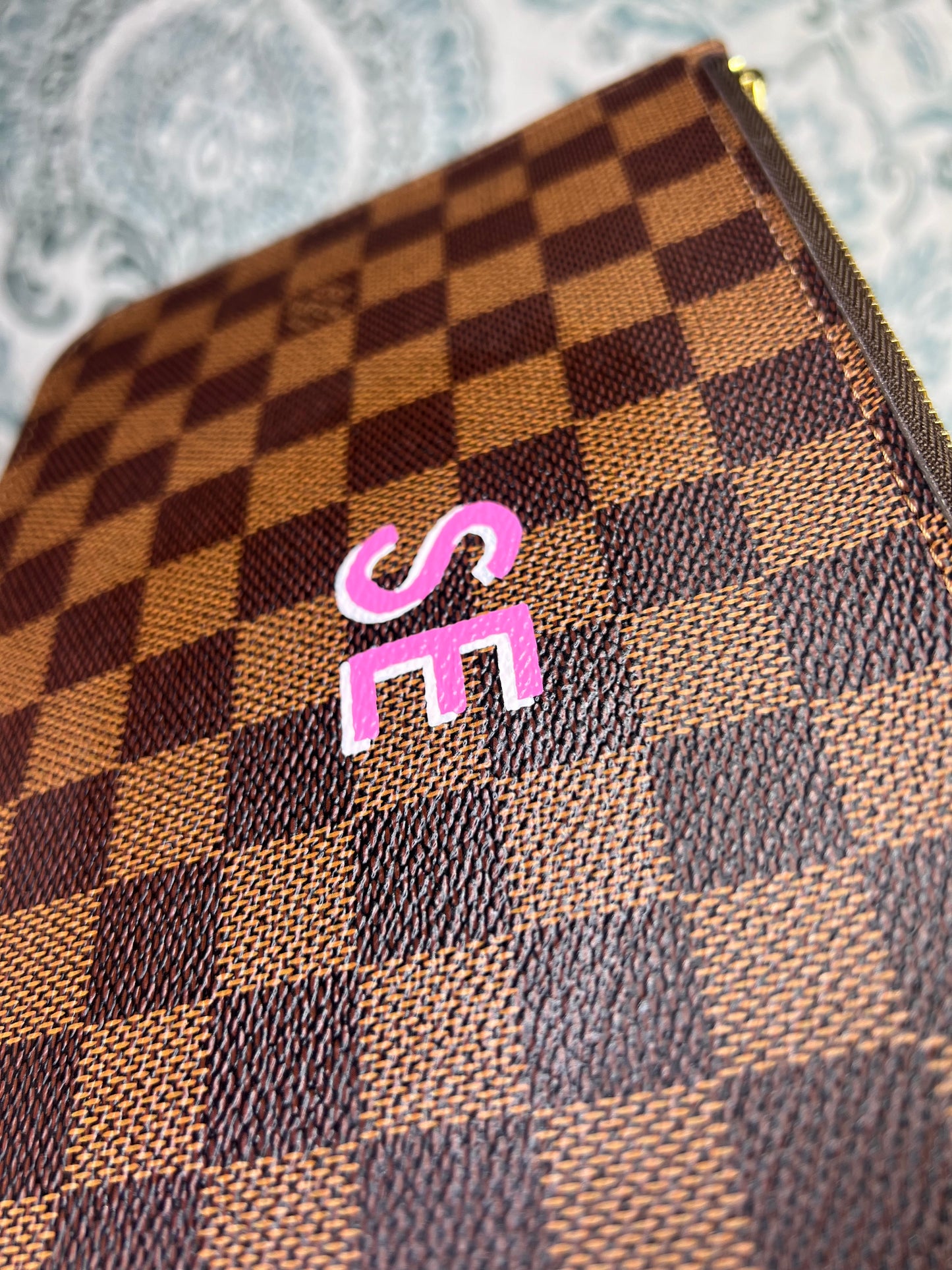 Louis Vuitton Neverfull Pochette Pouch Damier Ebene
