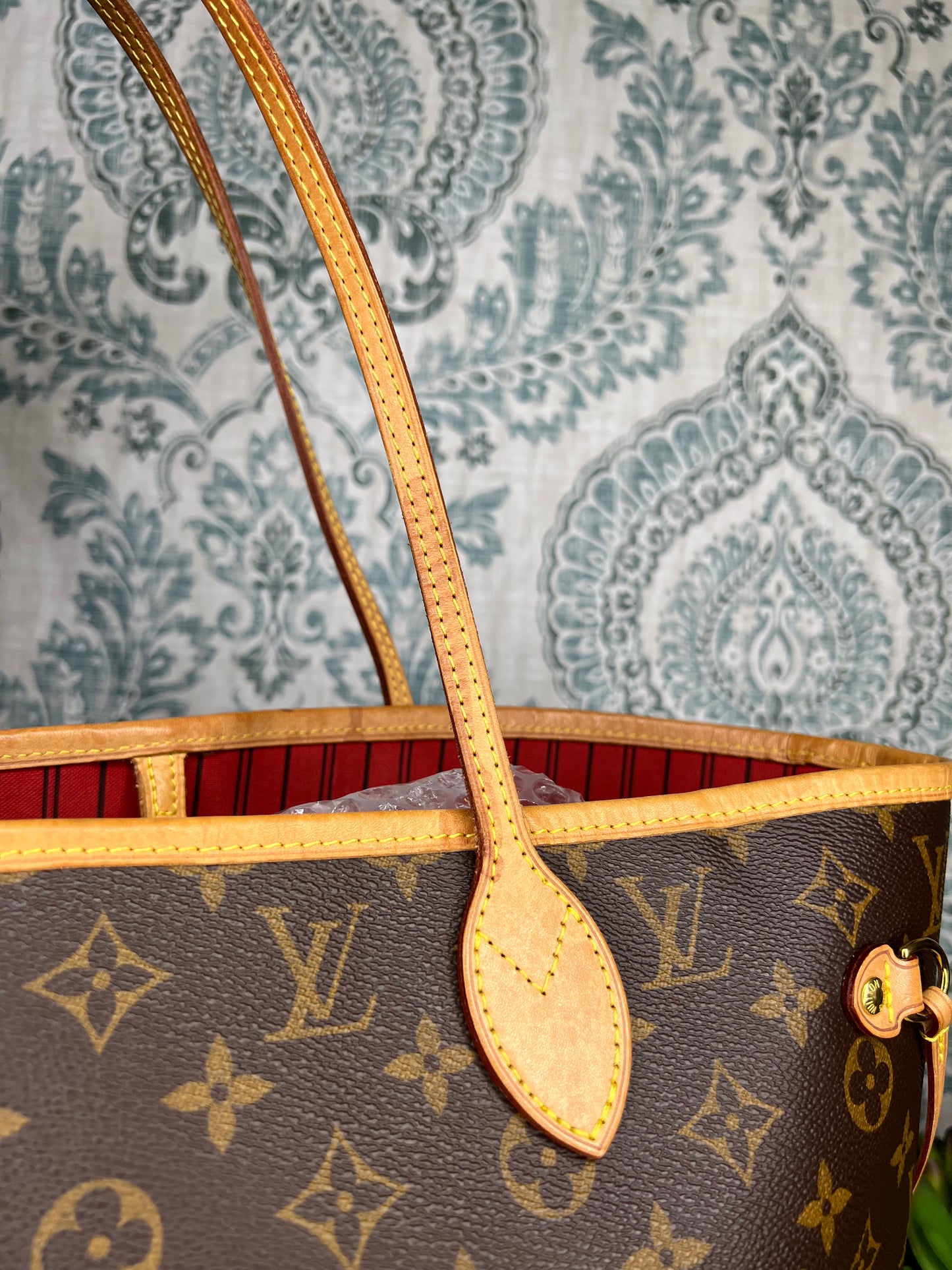 Neverfull MM Cherry Red