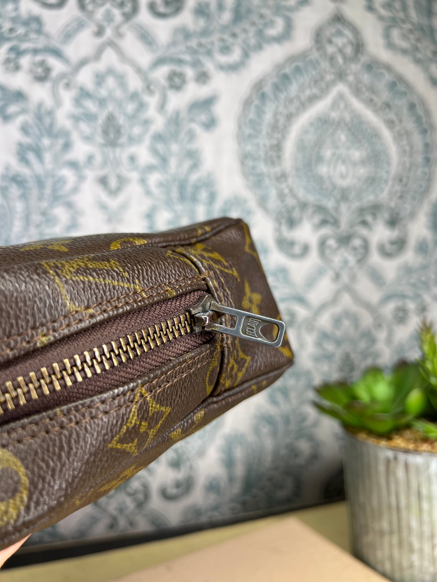 Trousse 23